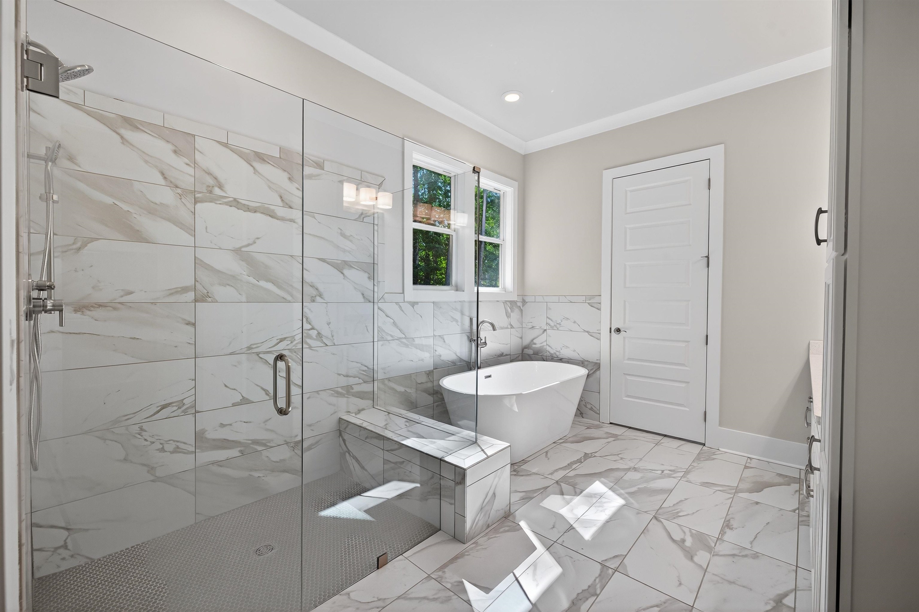 1011 PEACHTREE COURT