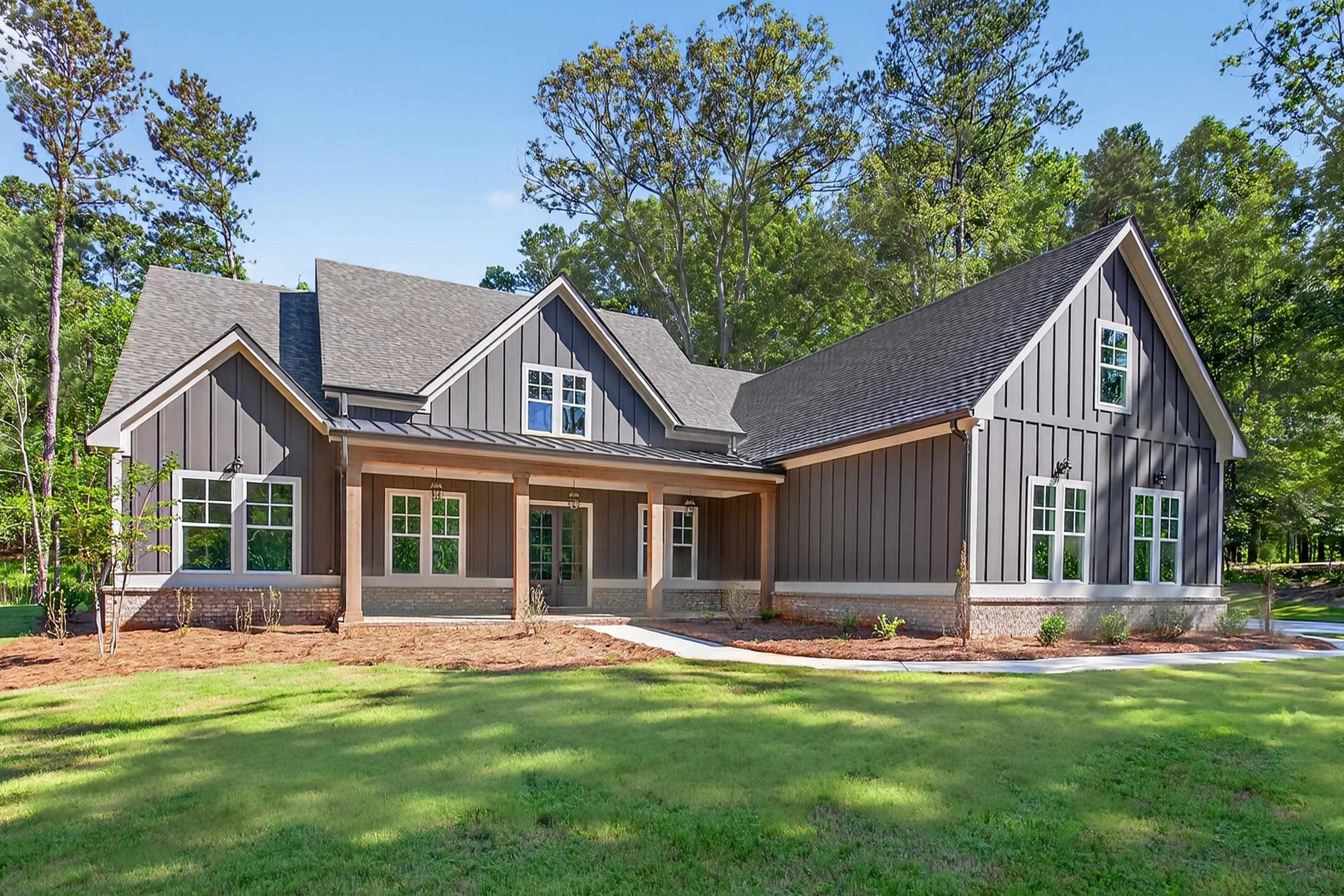 1011 PEACHTREE COURT