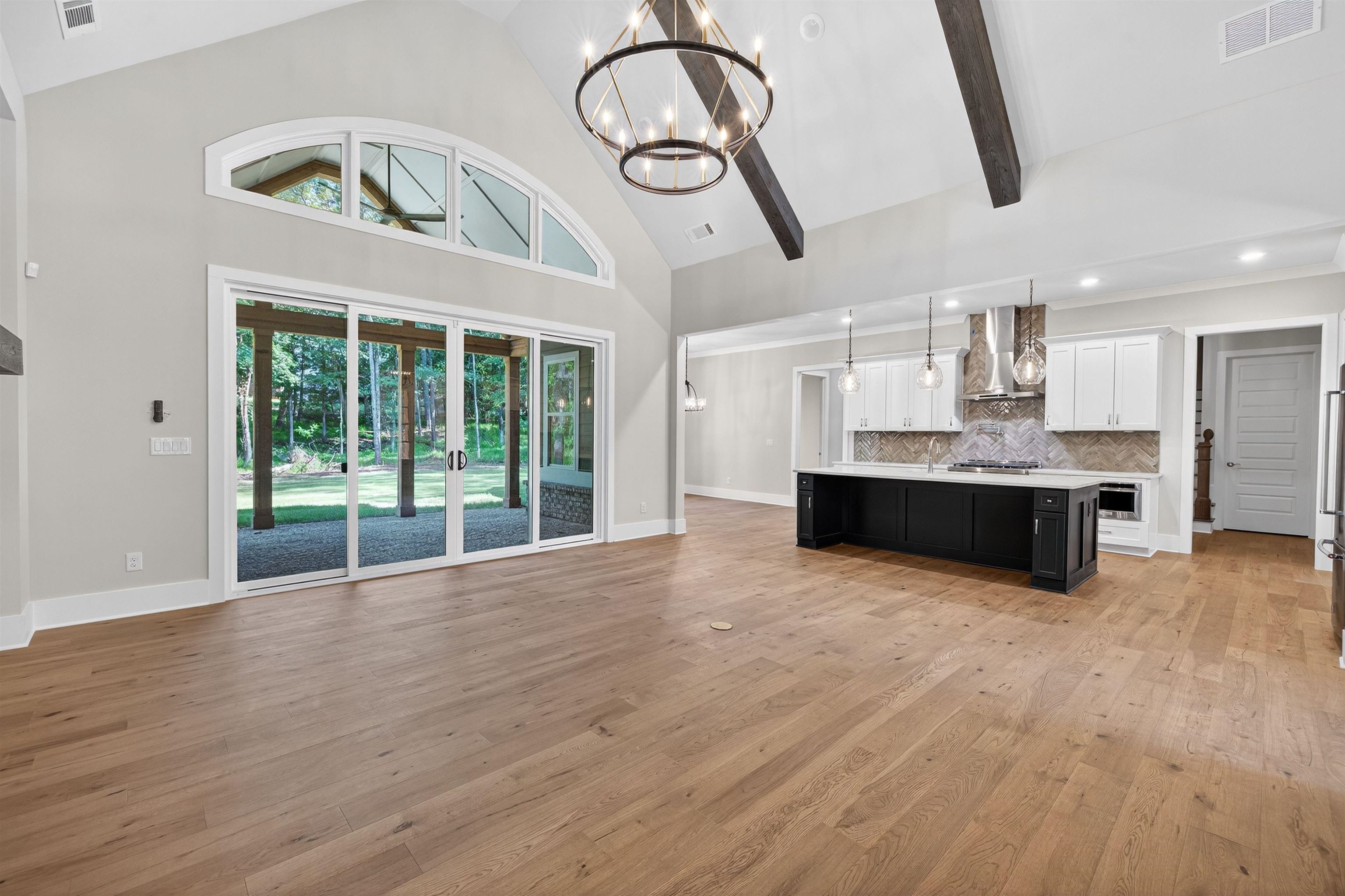 1011 PEACHTREE COURT