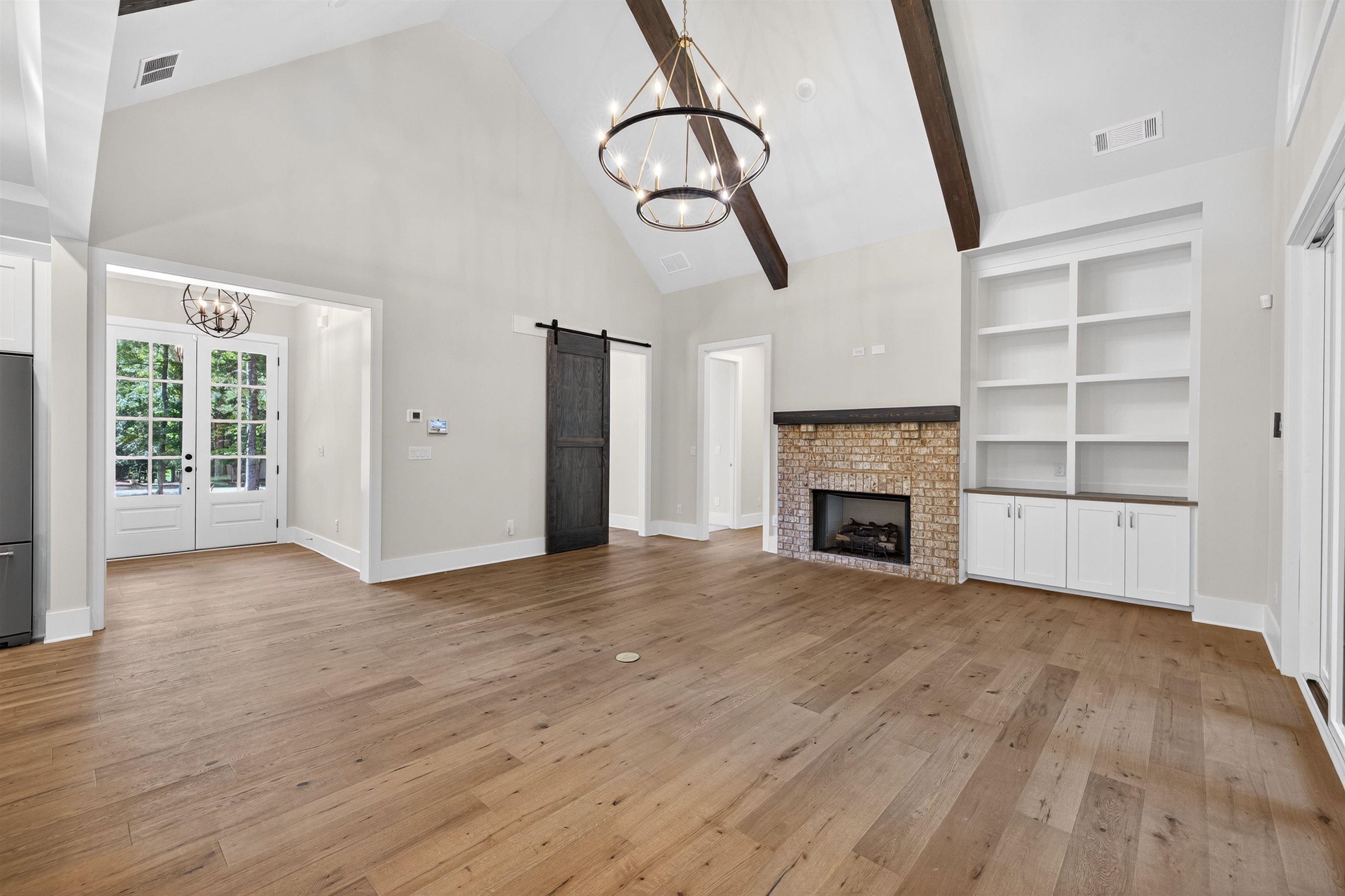 1011 PEACHTREE COURT