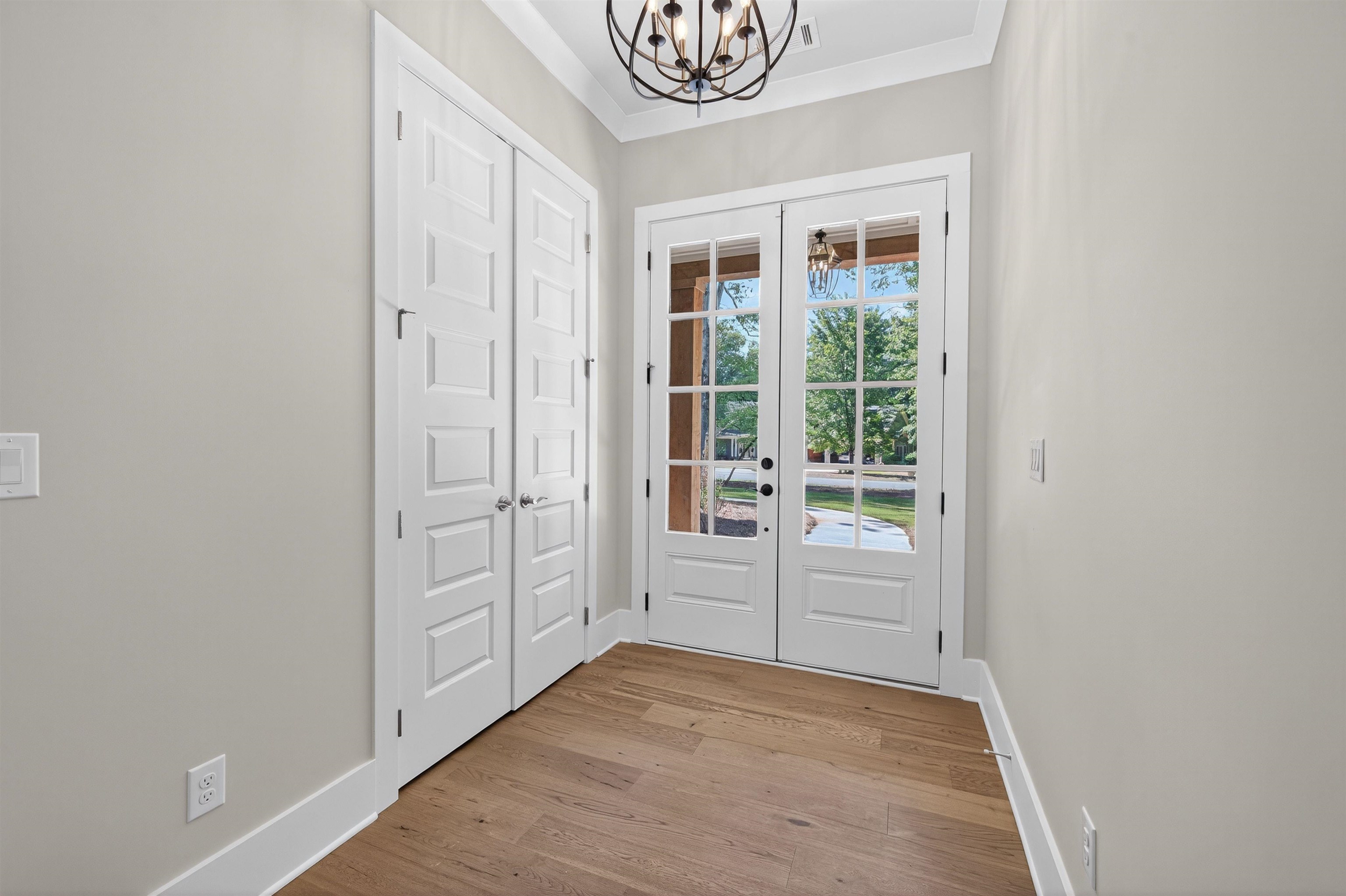 1011 PEACHTREE COURT