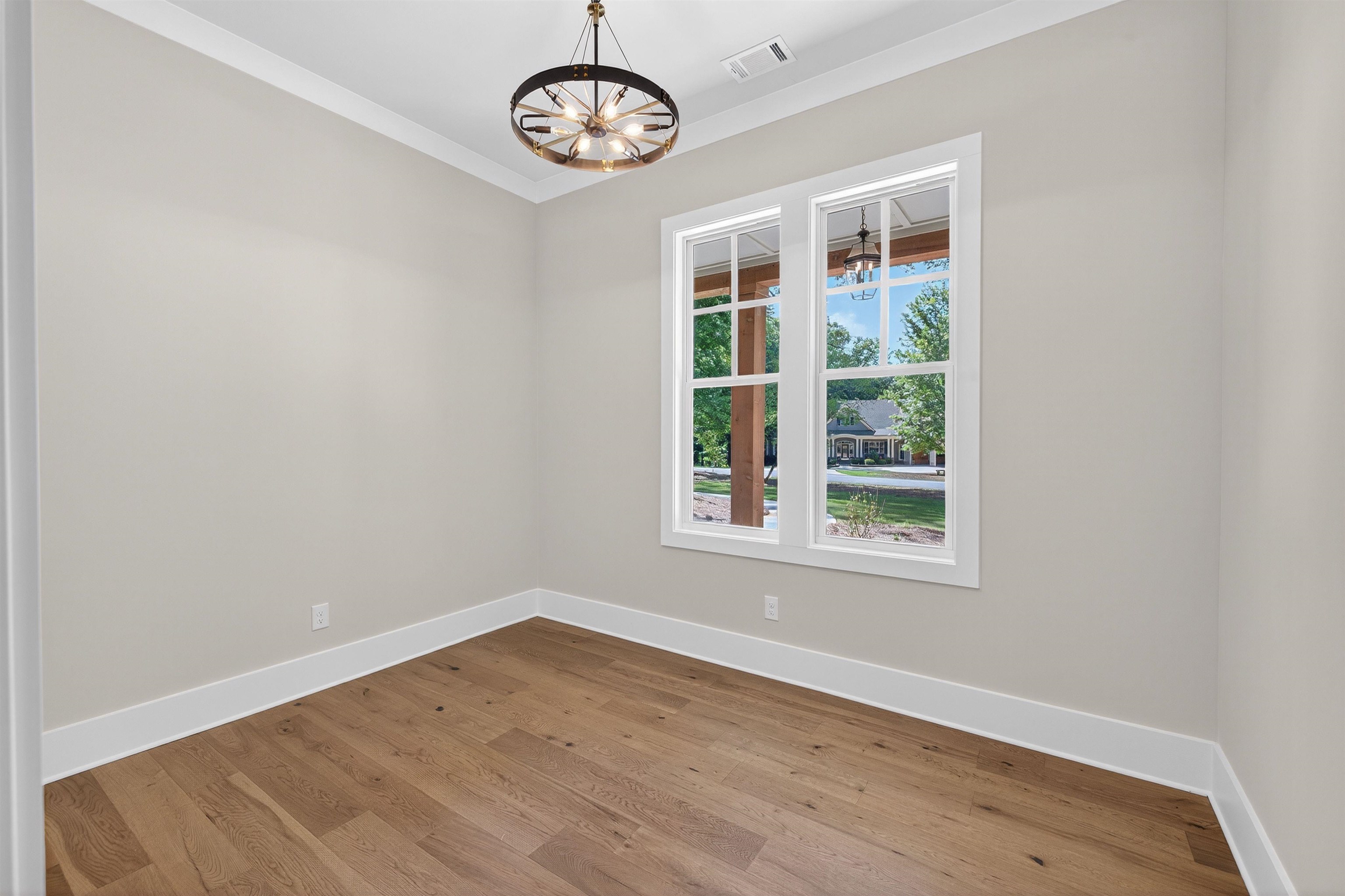 1011 PEACHTREE COURT