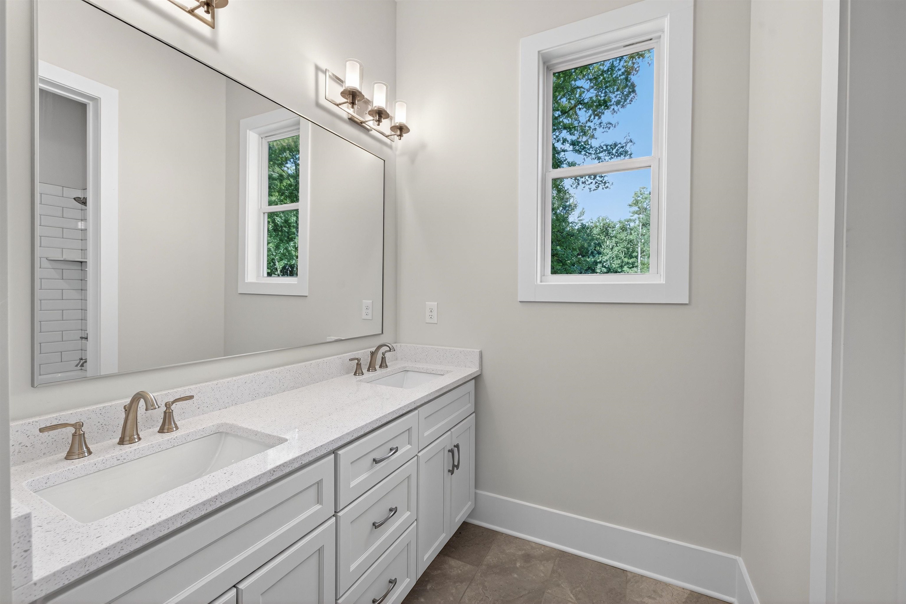 1011 PEACHTREE COURT