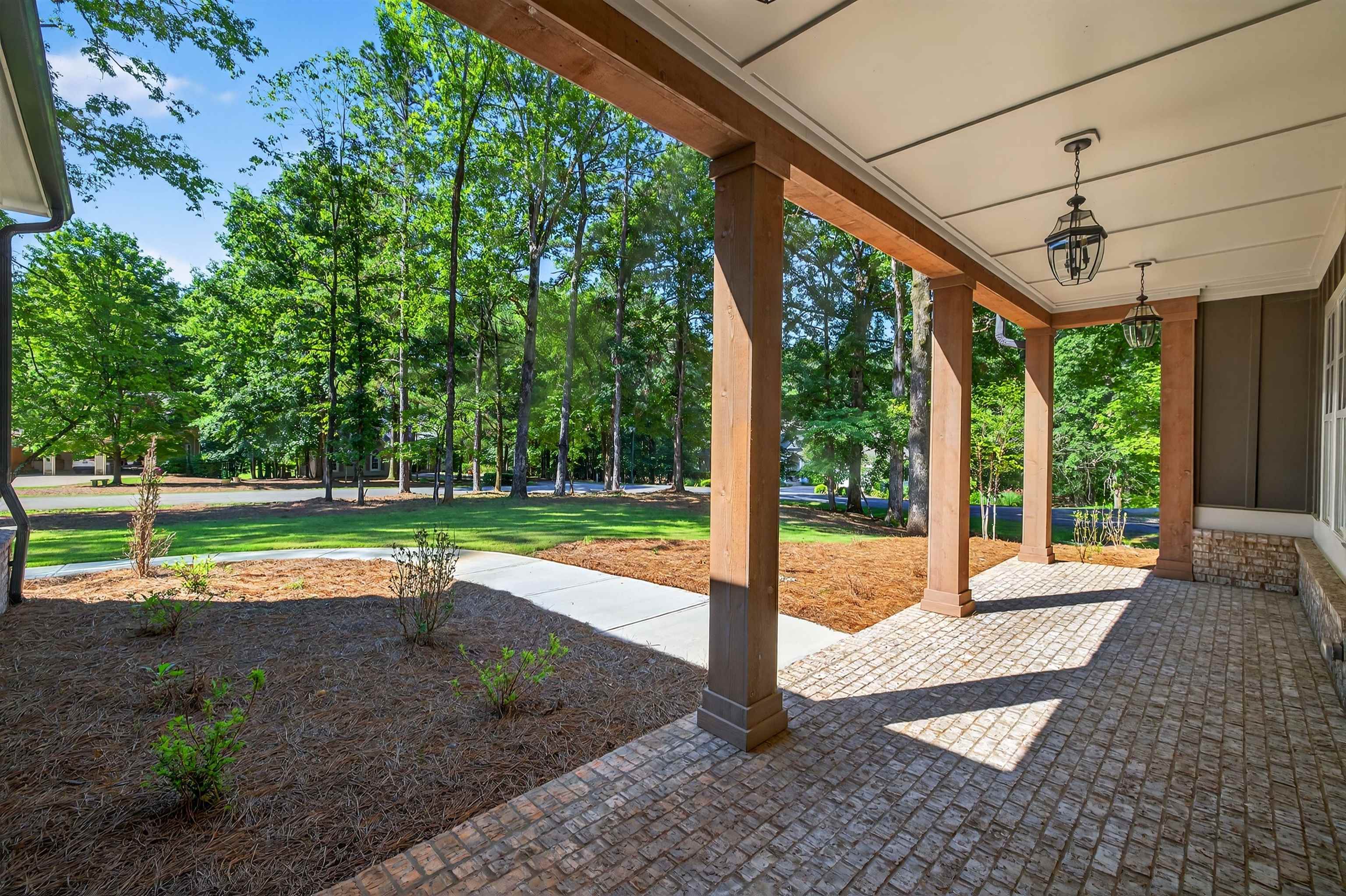 1011 PEACHTREE COURT