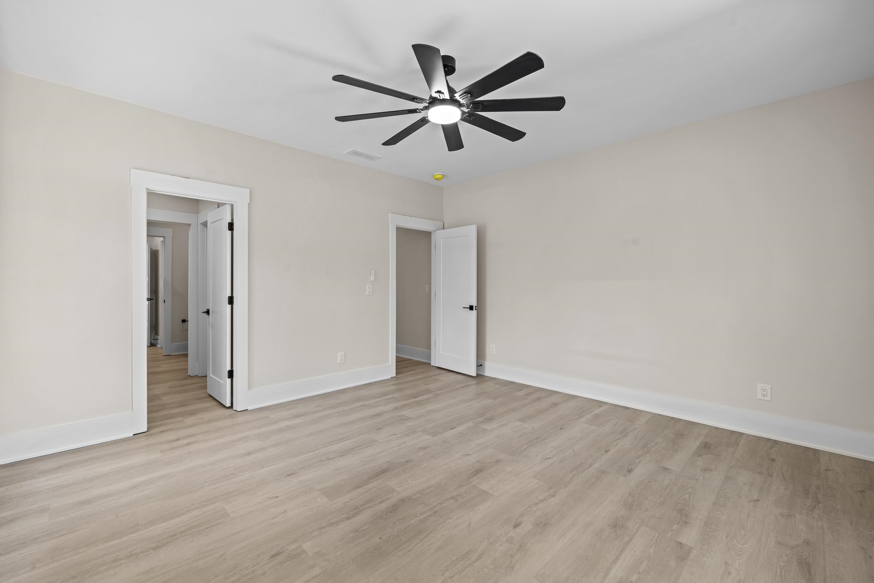 1131 GLEN EAGLE DRIVE