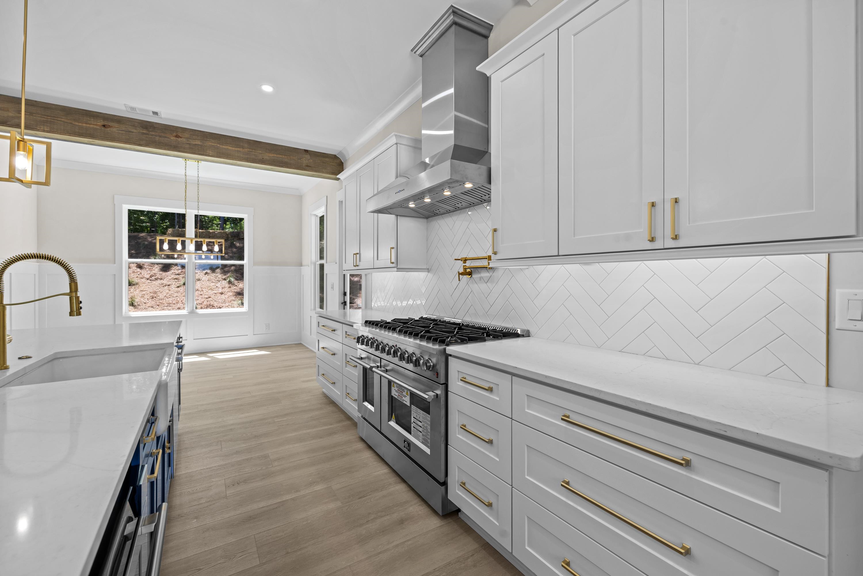 1131 GLEN EAGLE DRIVE