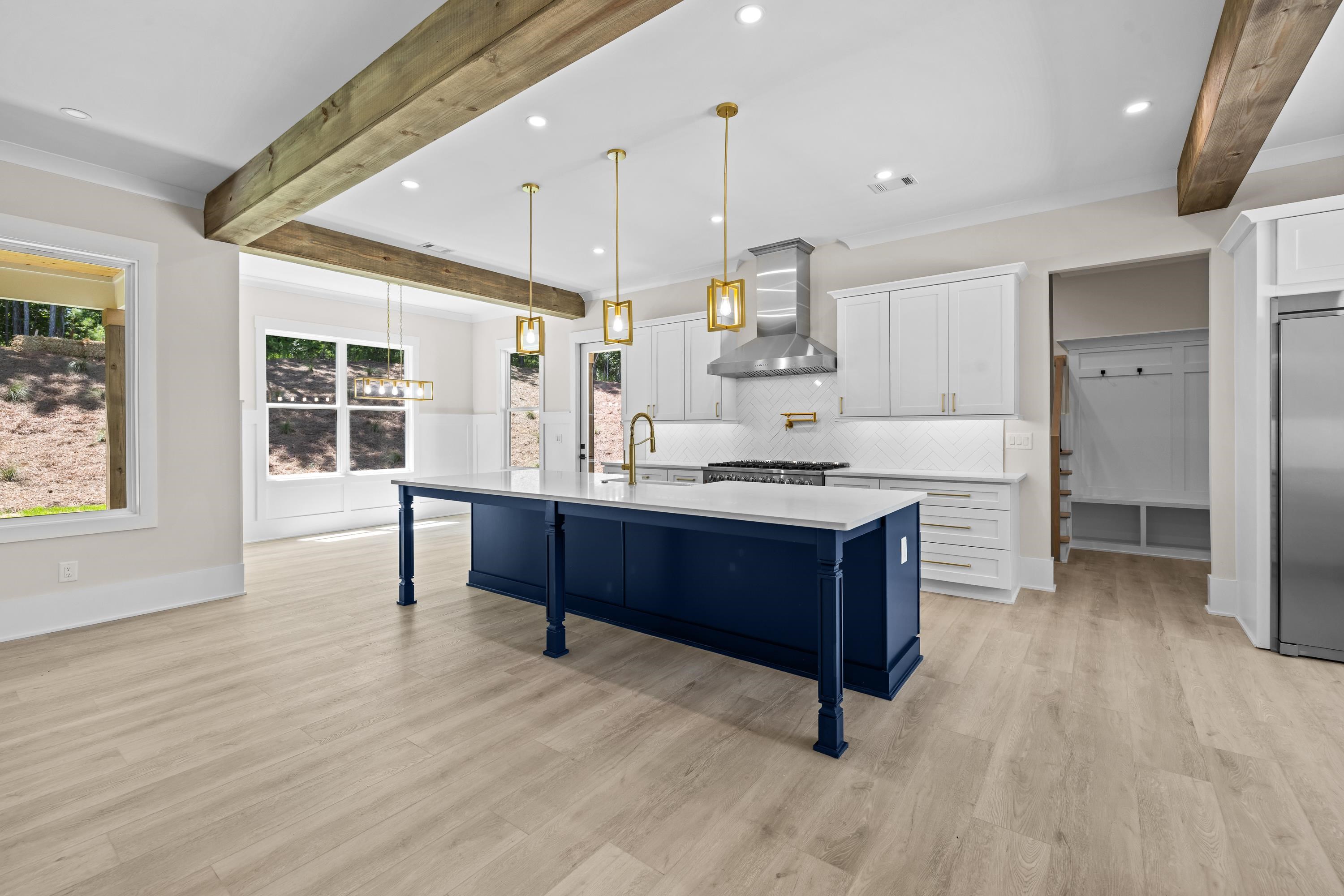 1131 GLEN EAGLE DRIVE