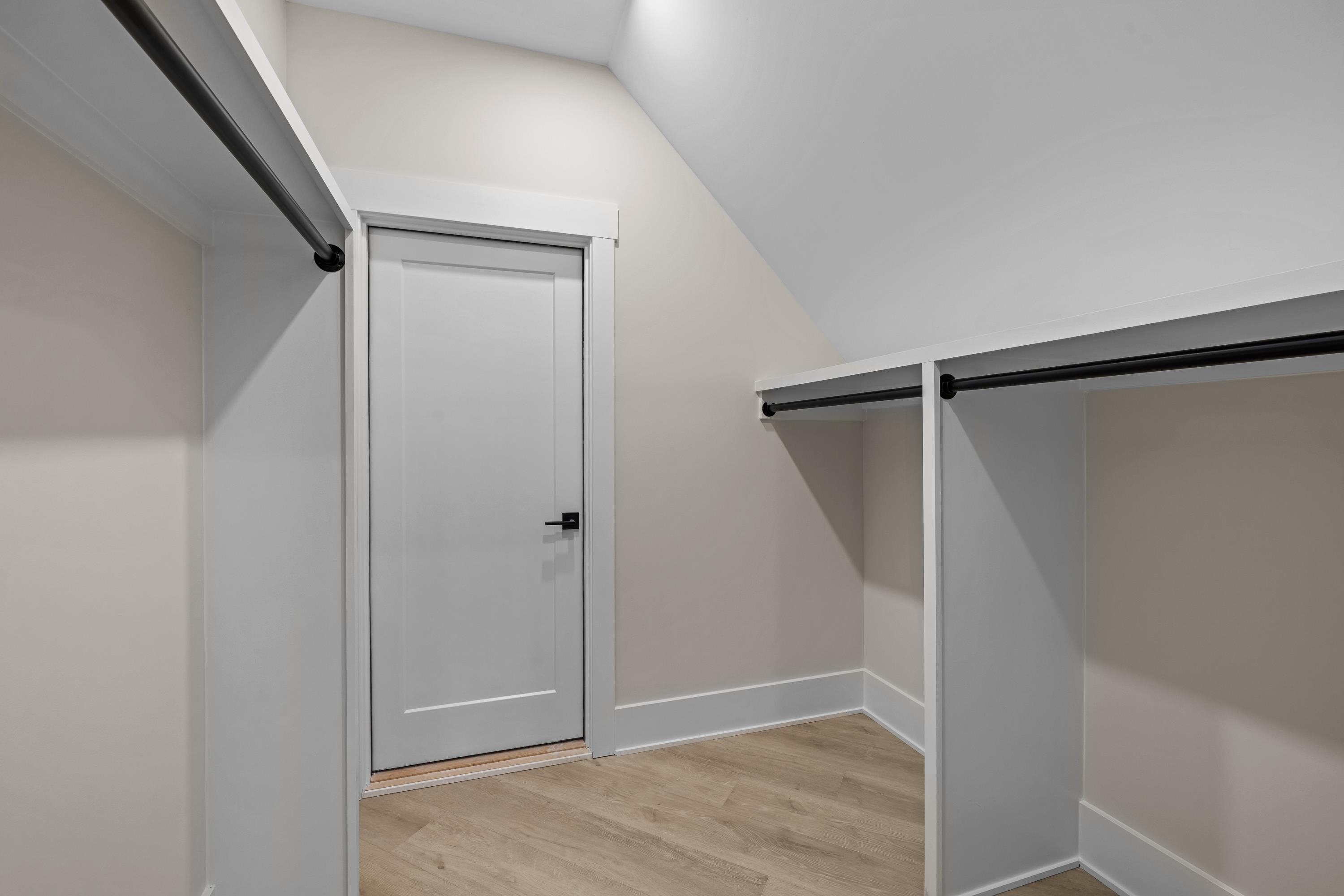 1131 GLEN EAGLE DRIVE