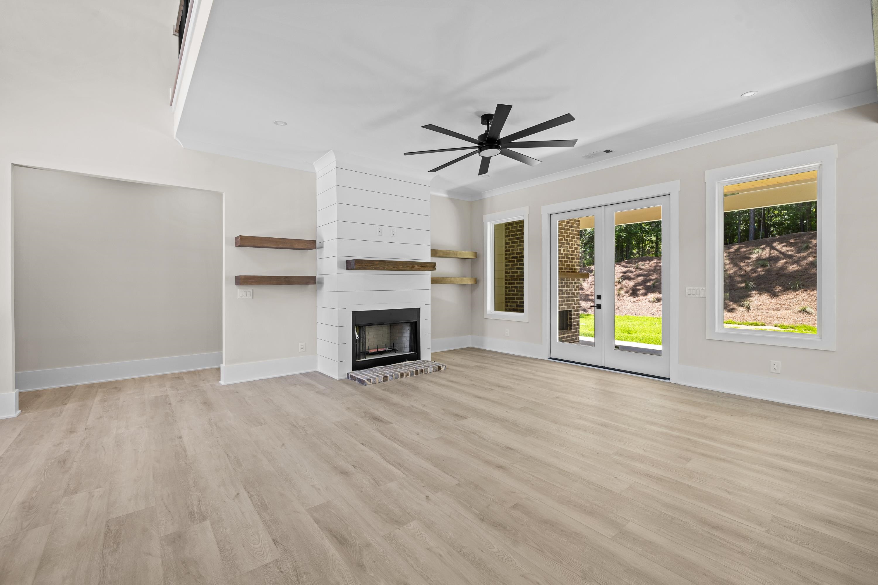 1131 GLEN EAGLE DRIVE