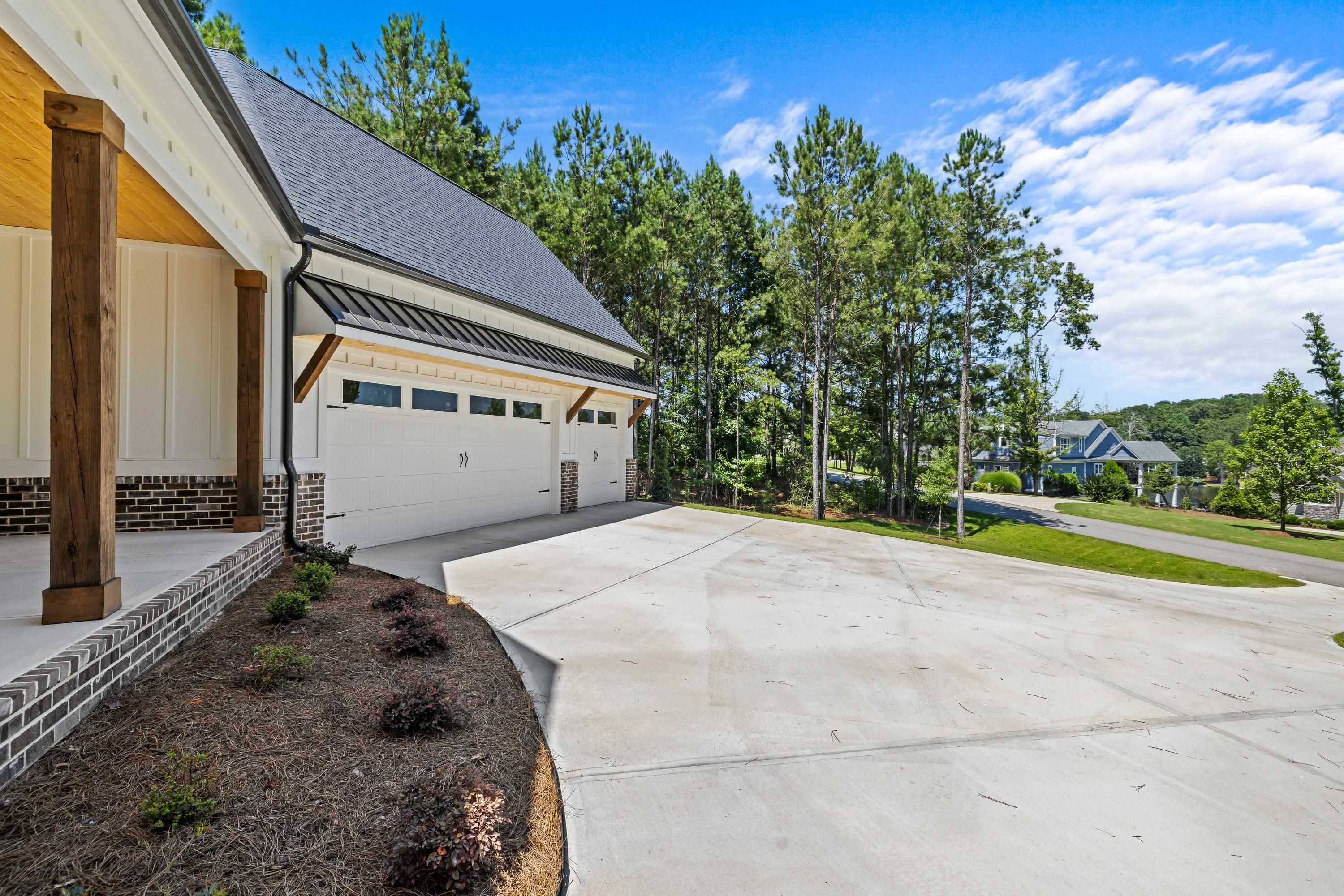 1131 GLEN EAGLE DRIVE