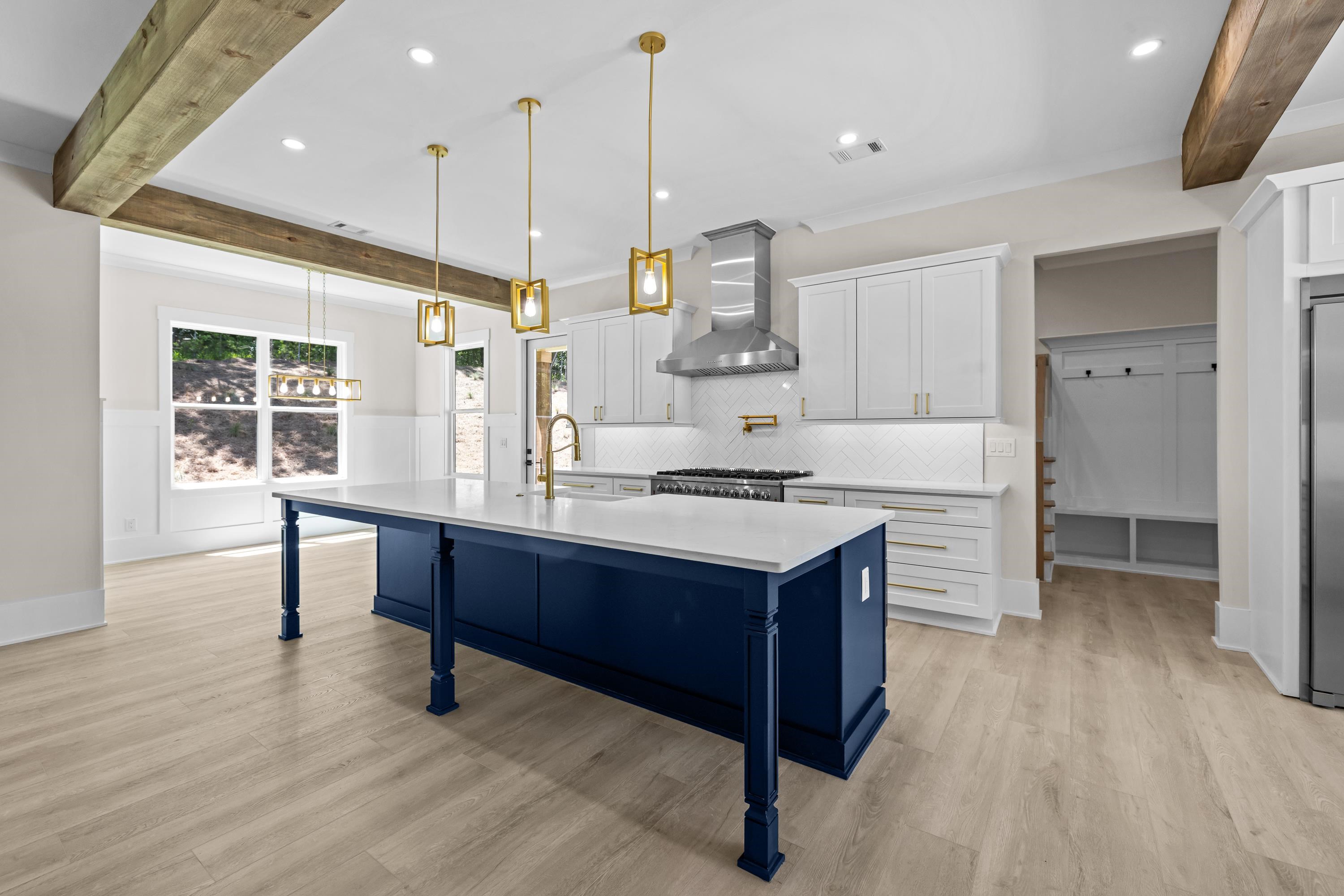1131 GLEN EAGLE DRIVE