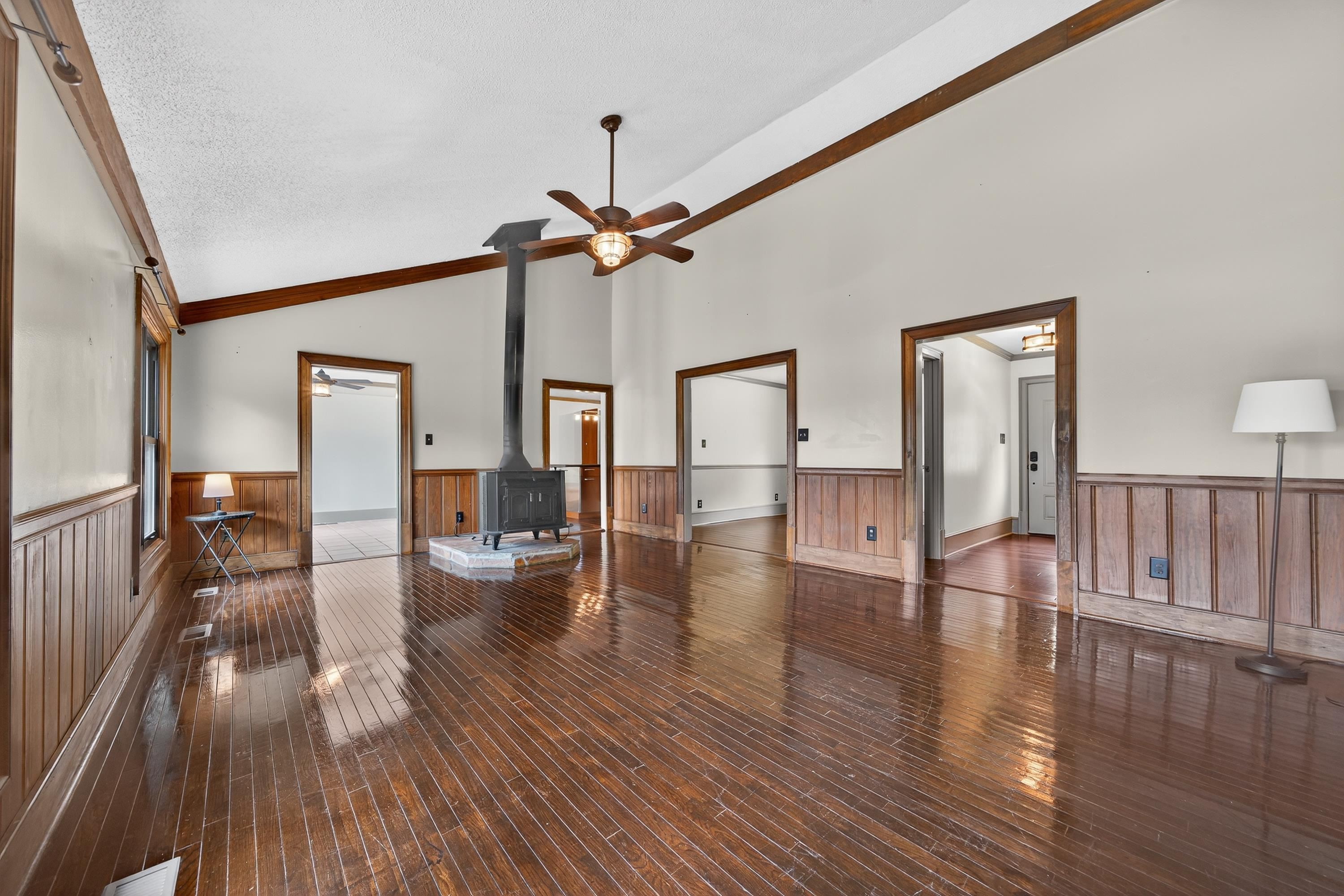 128 TURTLE COURT