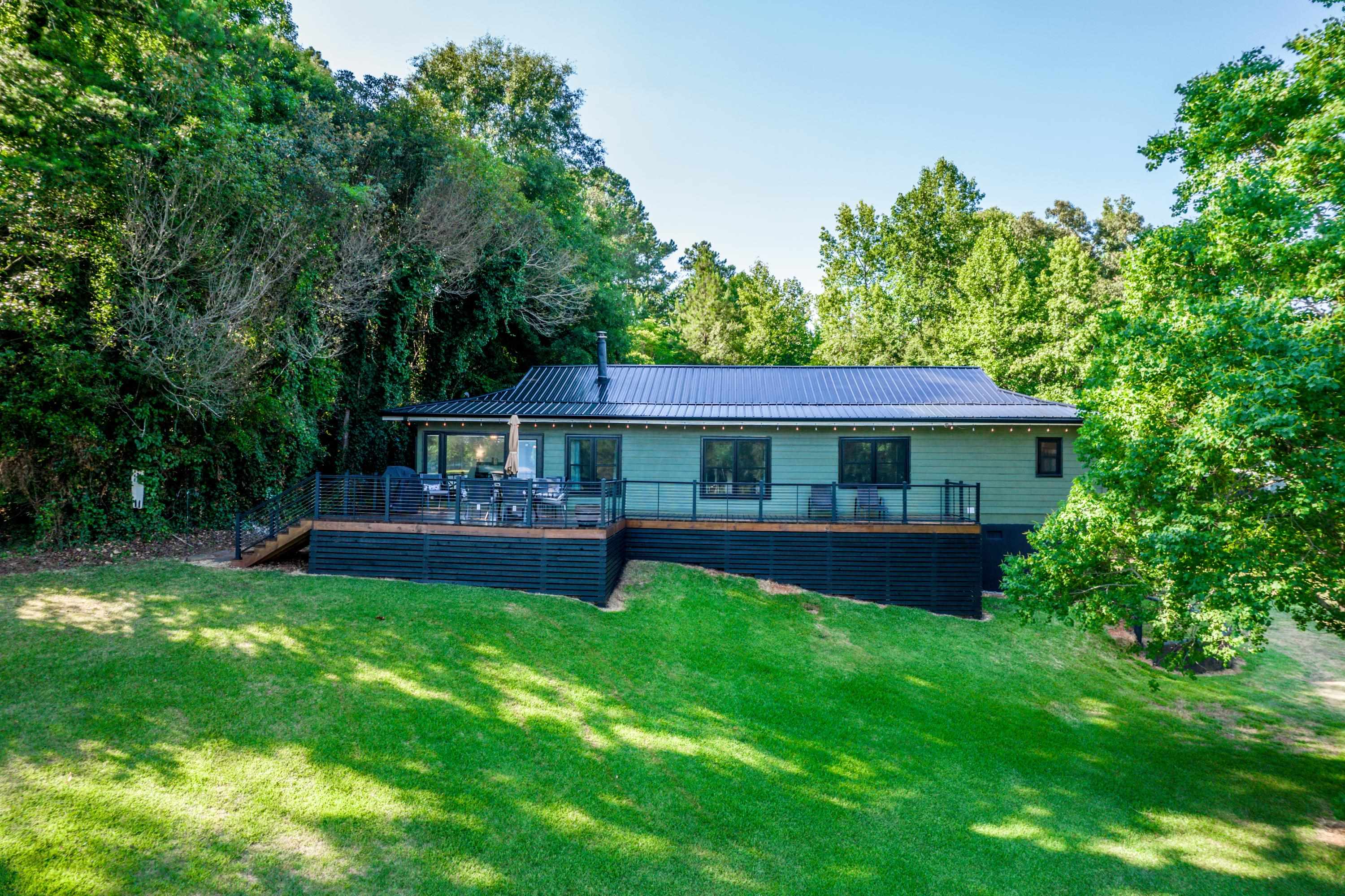 128 TURTLE COURT