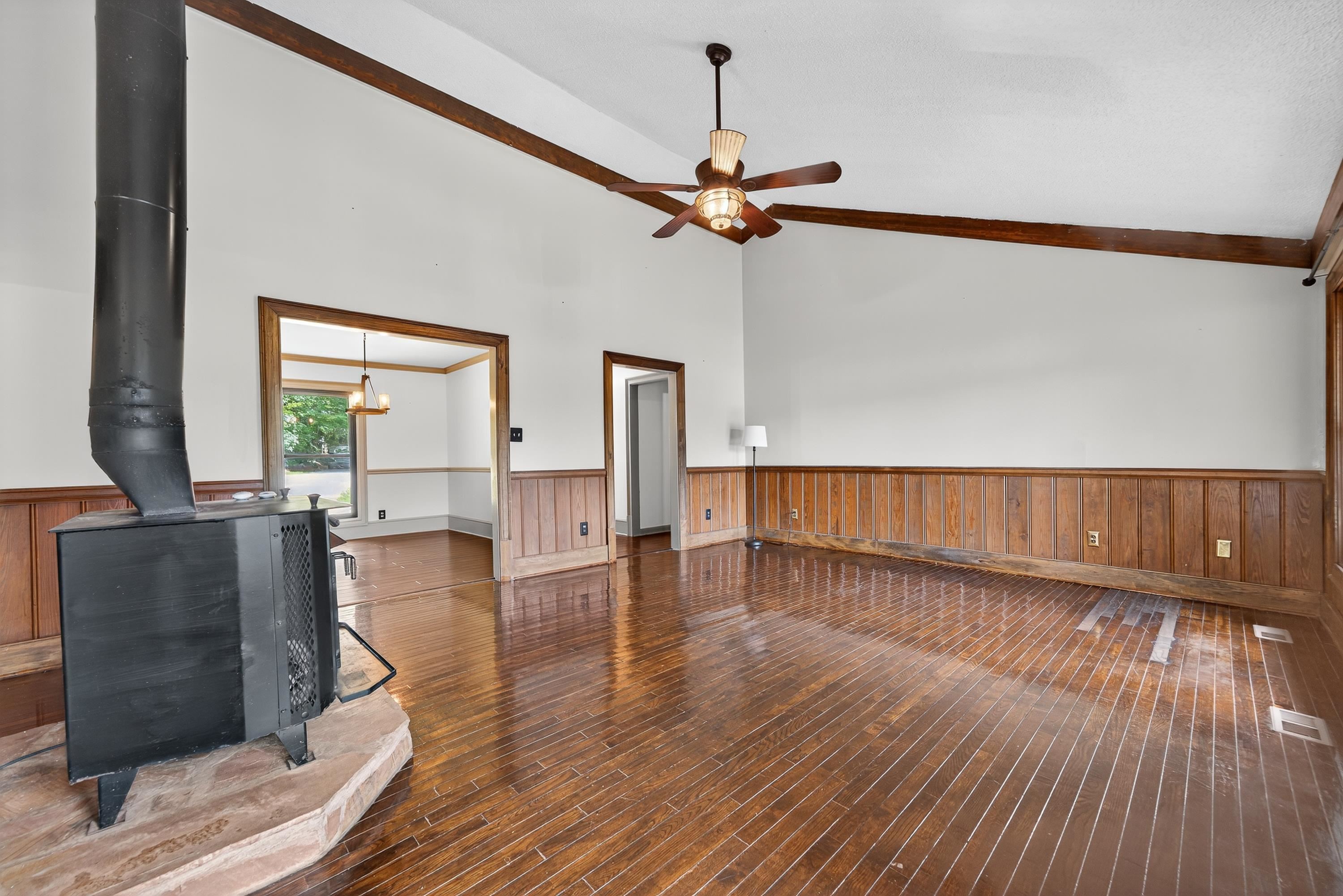 128 TURTLE COURT