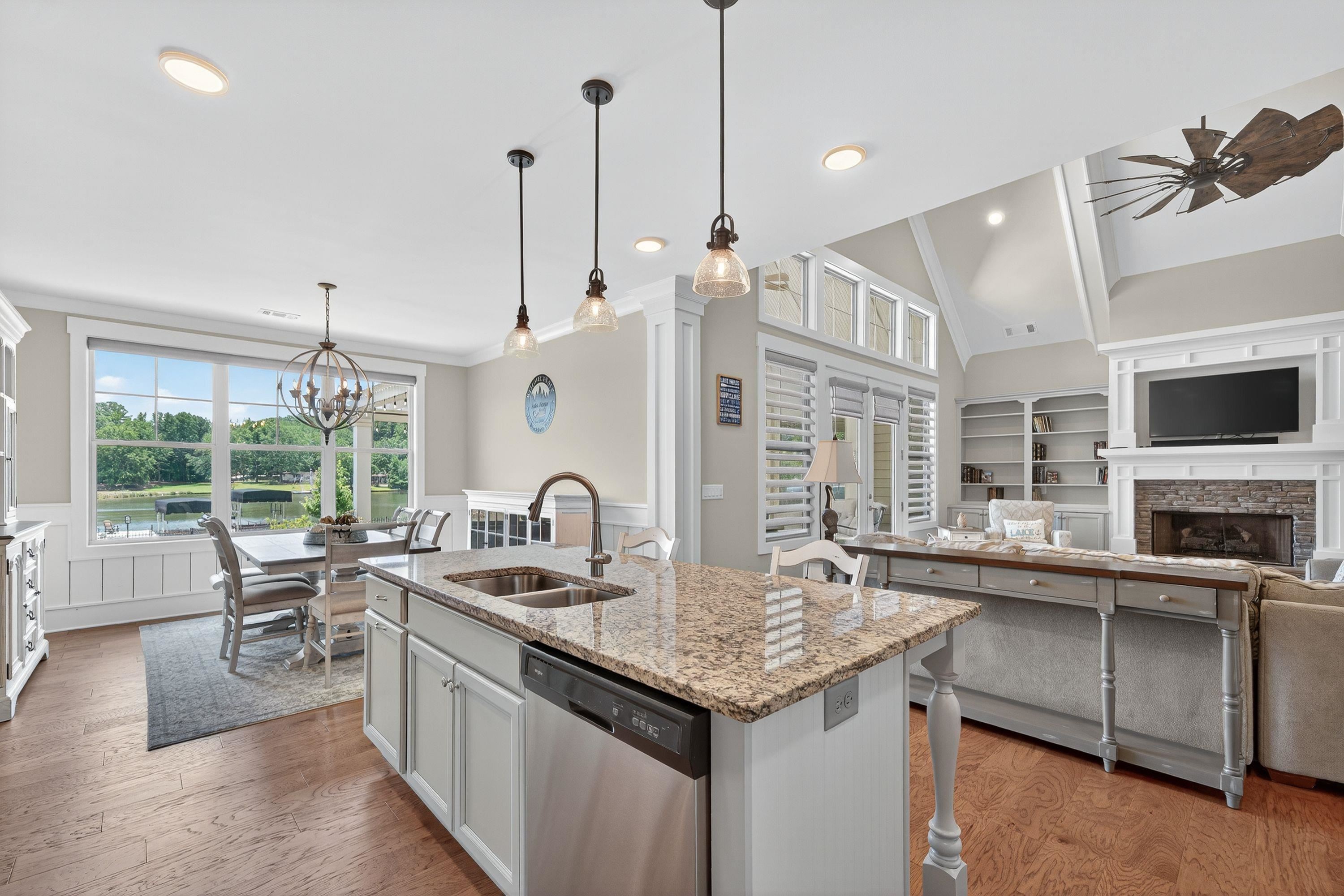 160 LAKEVIEW DRIVE