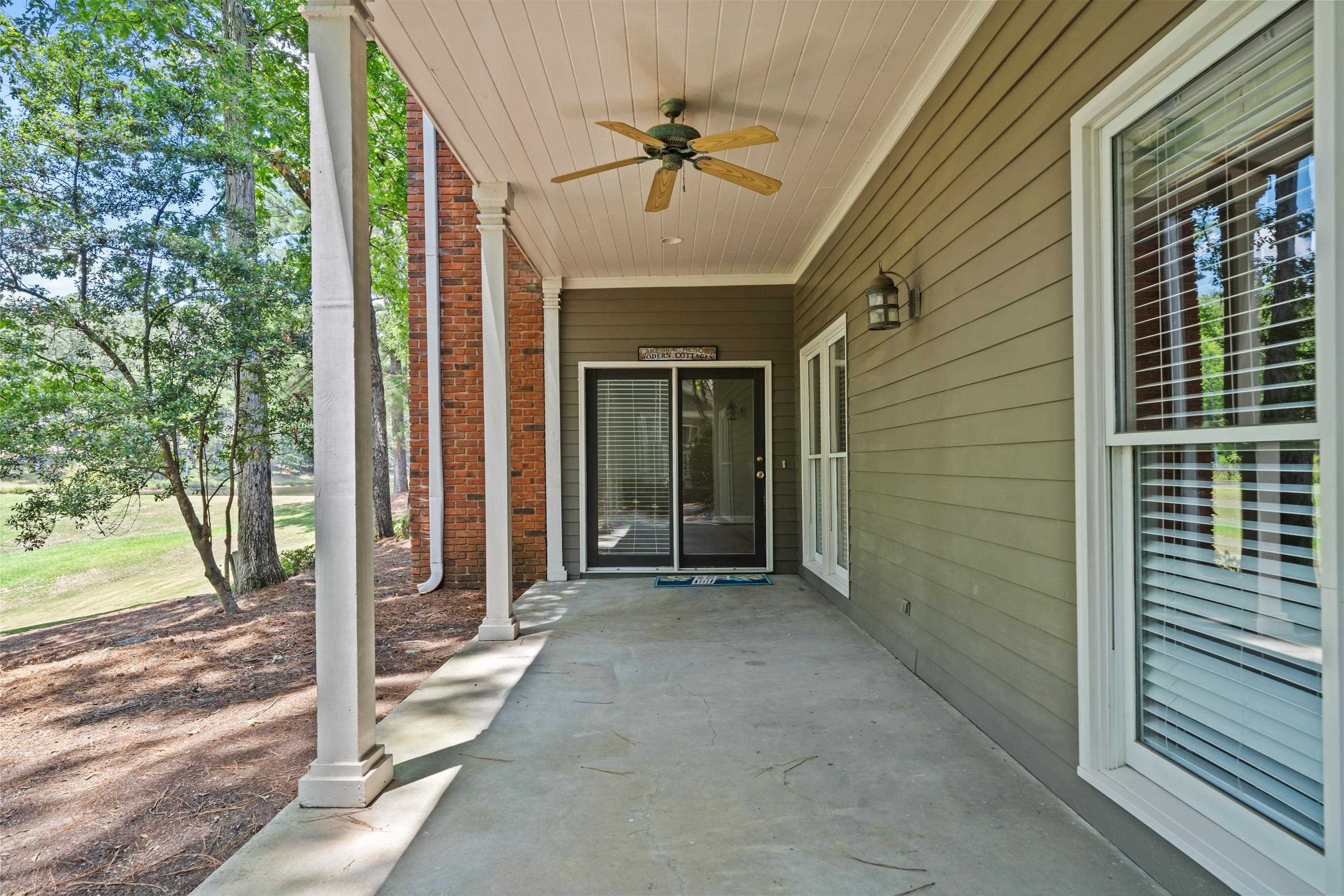 1043 B CLUB HOUSE LANE