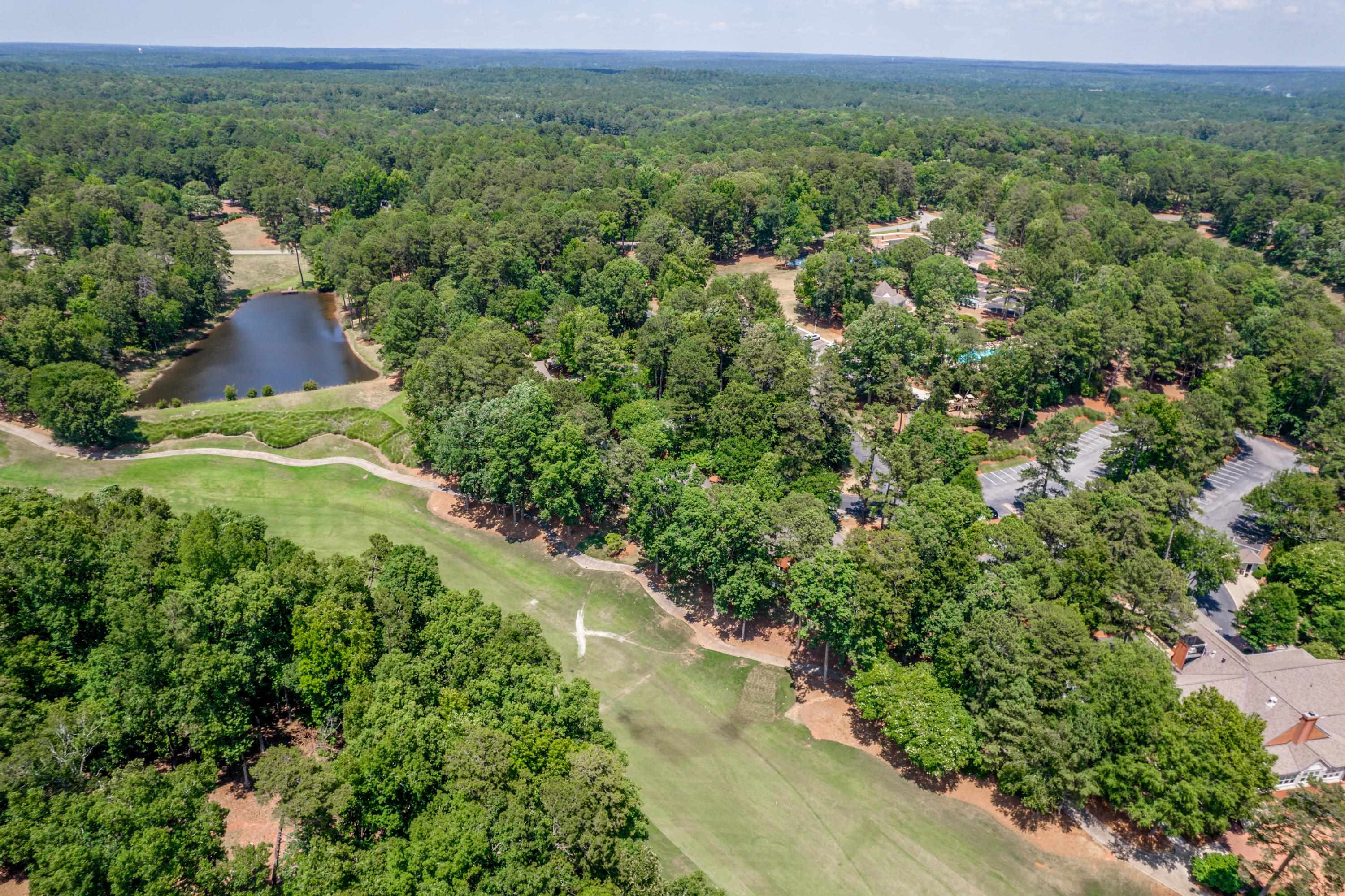 1043 B CLUB HOUSE LANE
