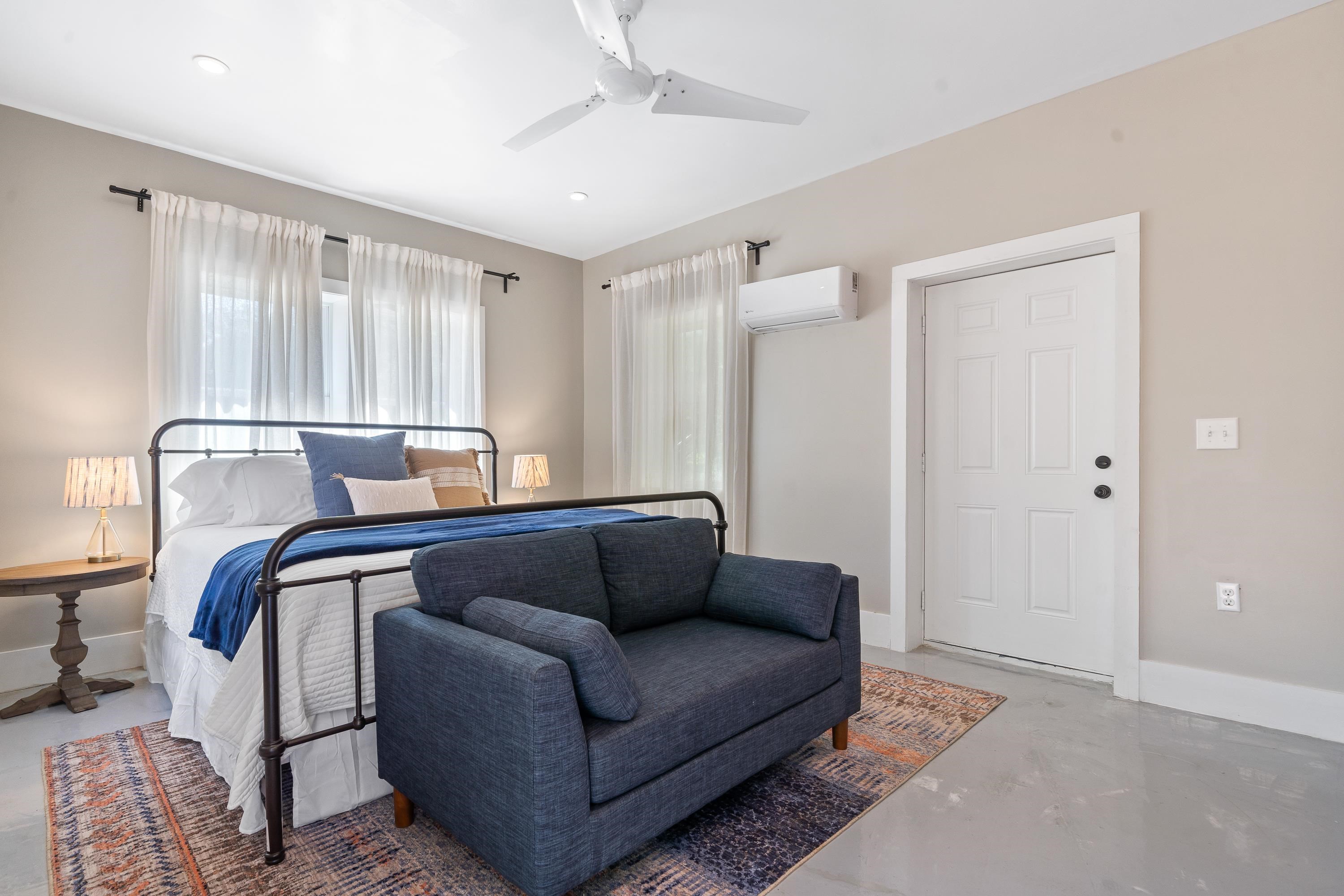 194 BENTLEY CIRCLE