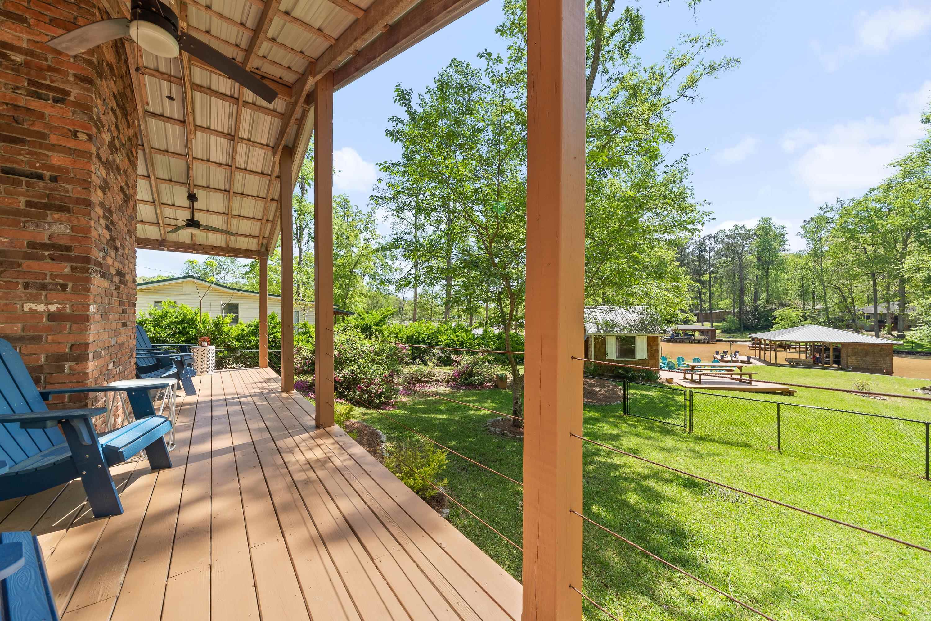 194 BENTLEY CIRCLE