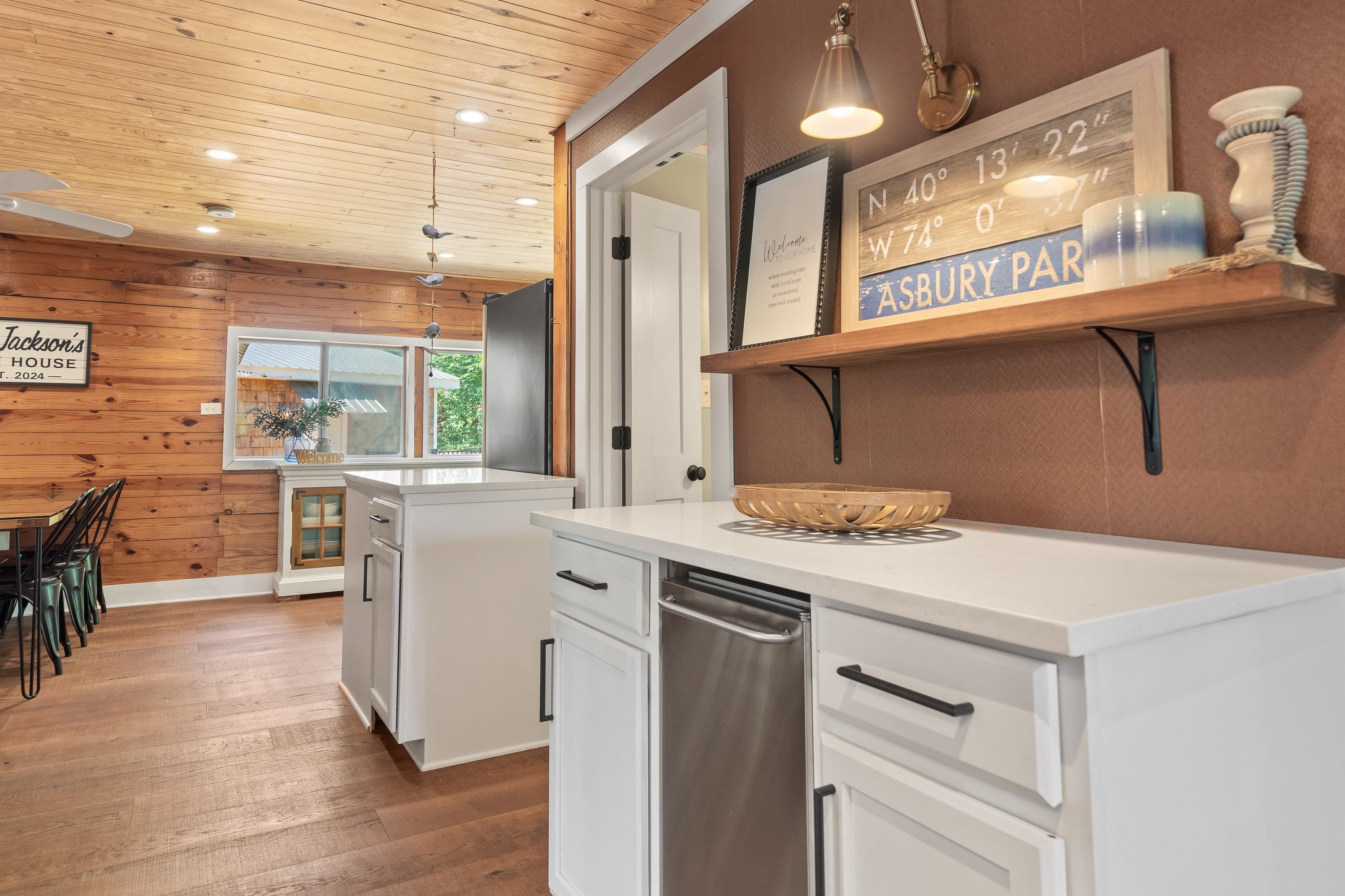 194 BENTLEY CIRCLE