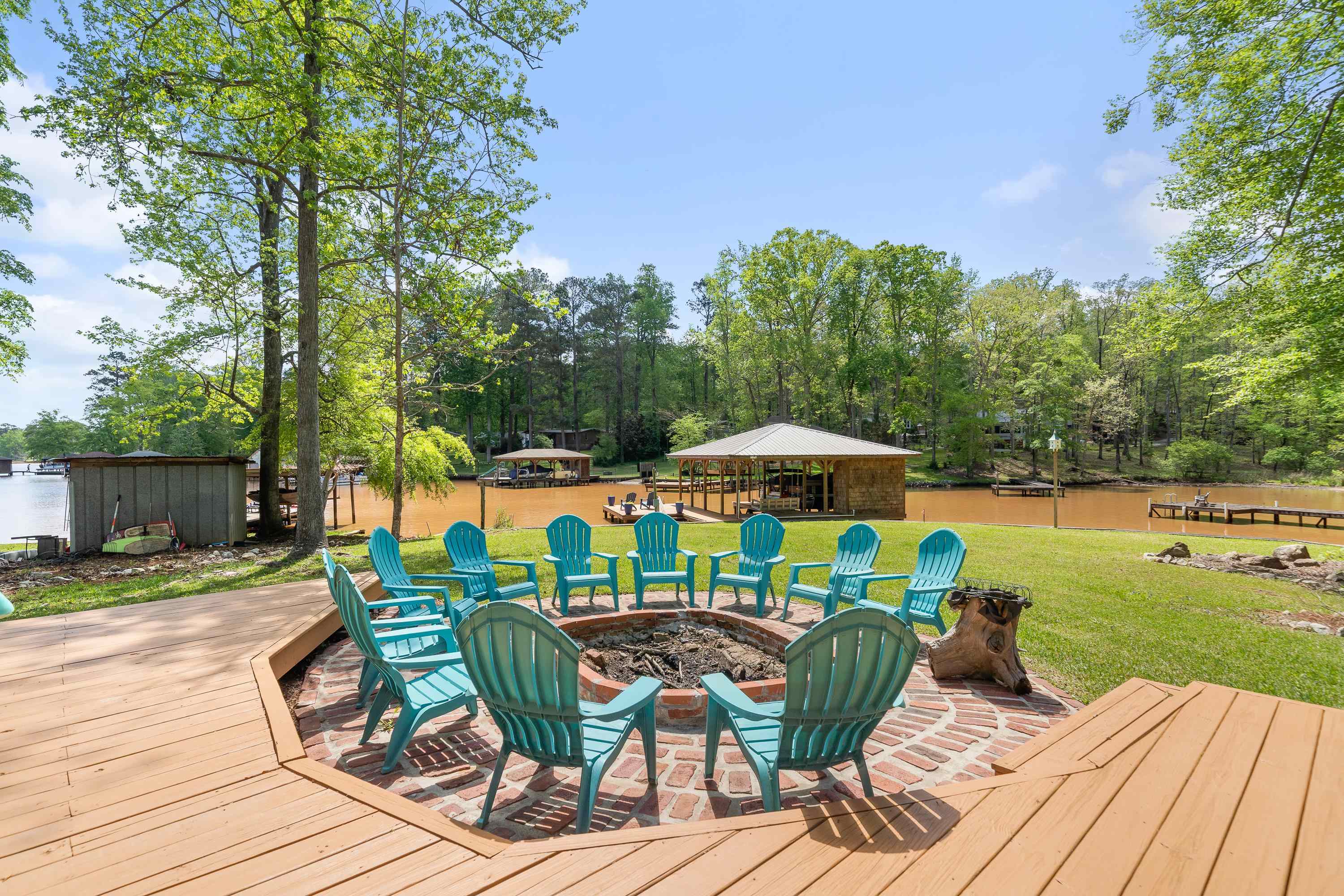 194 BENTLEY CIRCLE