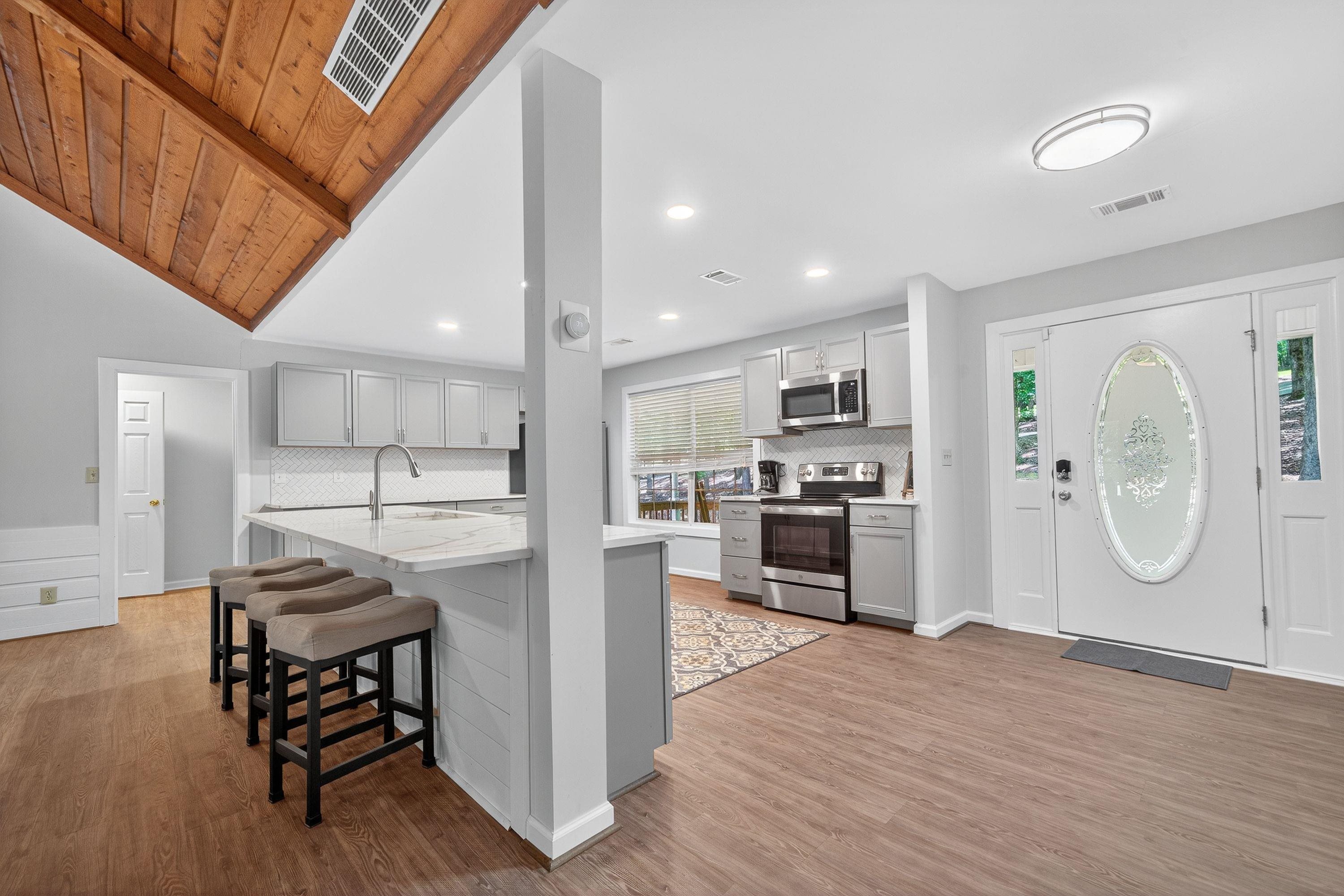 403 LONG SHOALS DRIVE, GA 31024