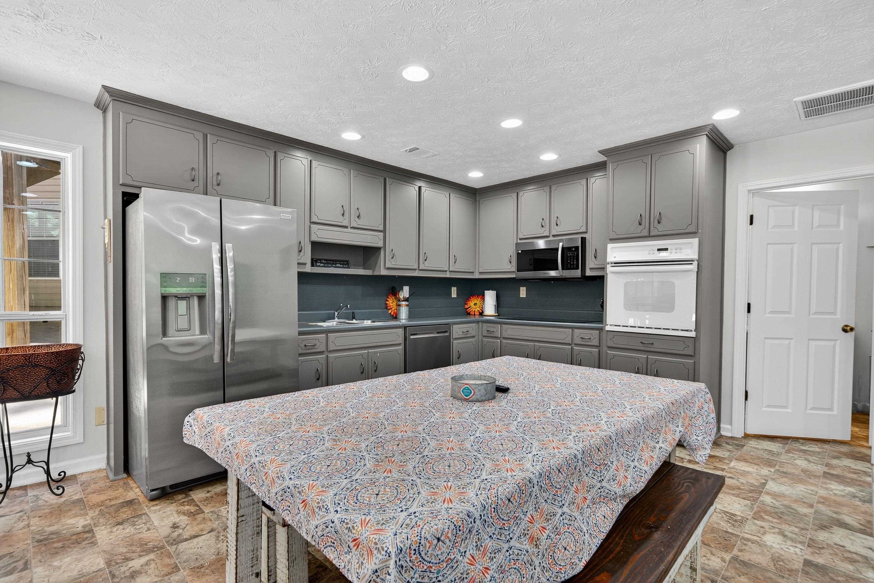 403 LONG SHOALS DRIVE, GA 31024