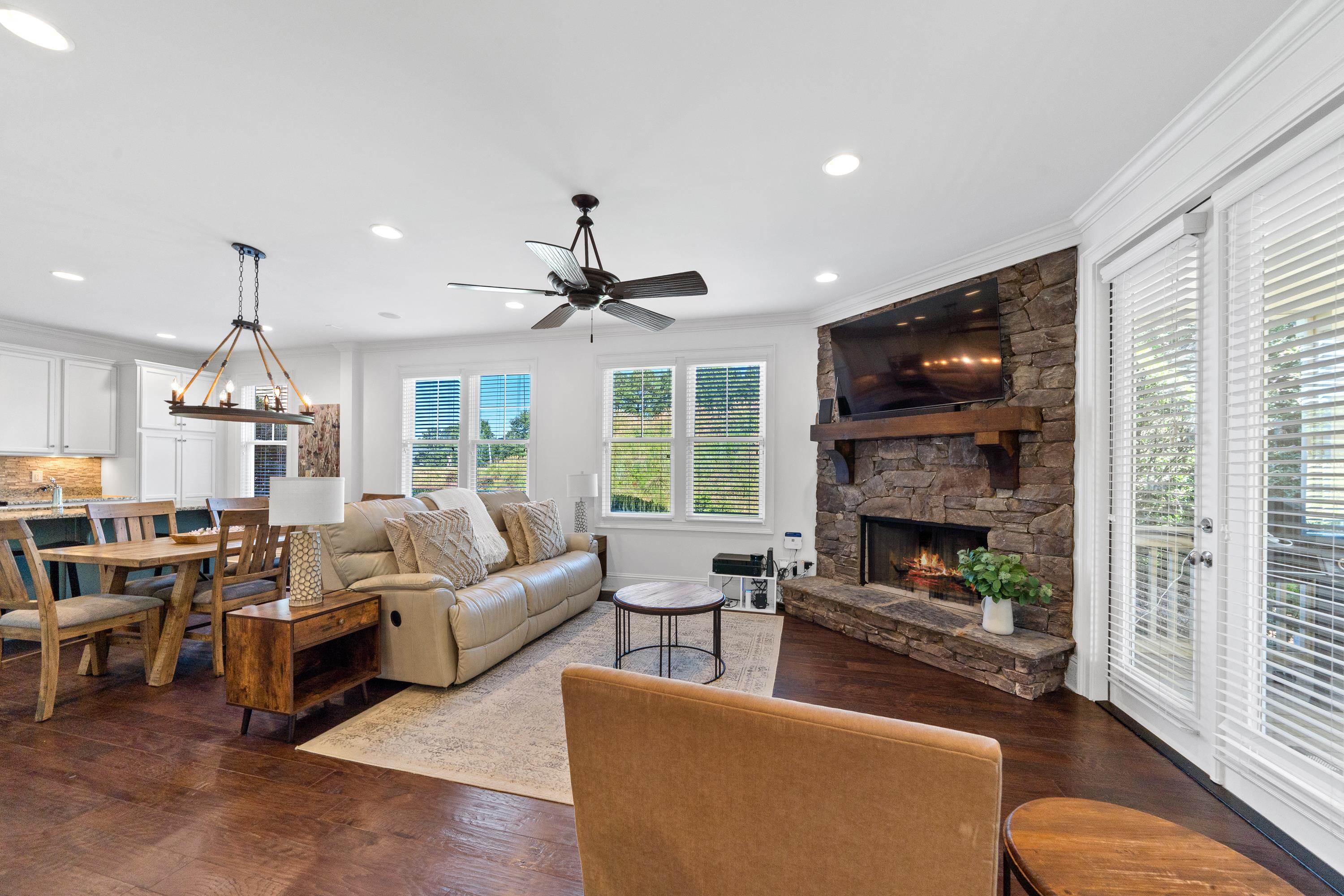 1181 LANDING DRIVE