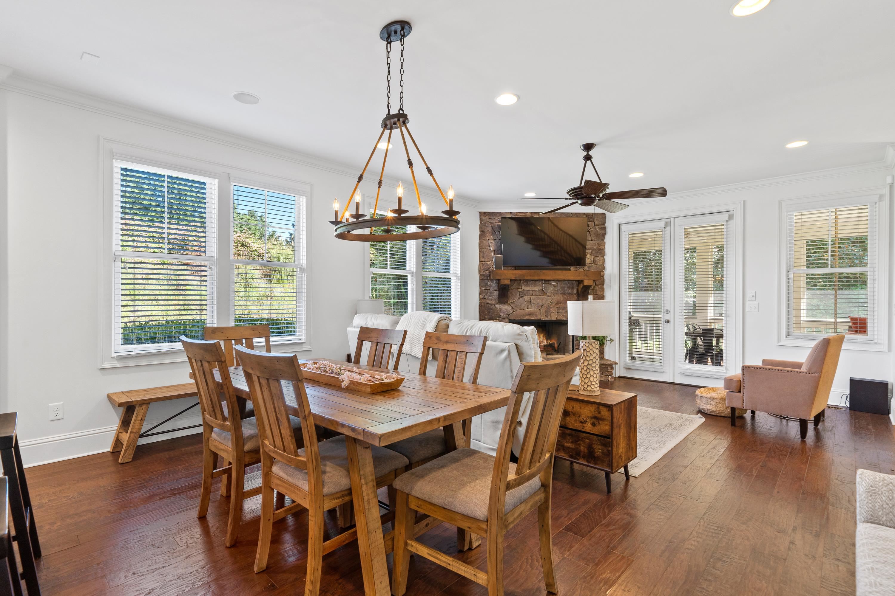 1181 LANDING DRIVE