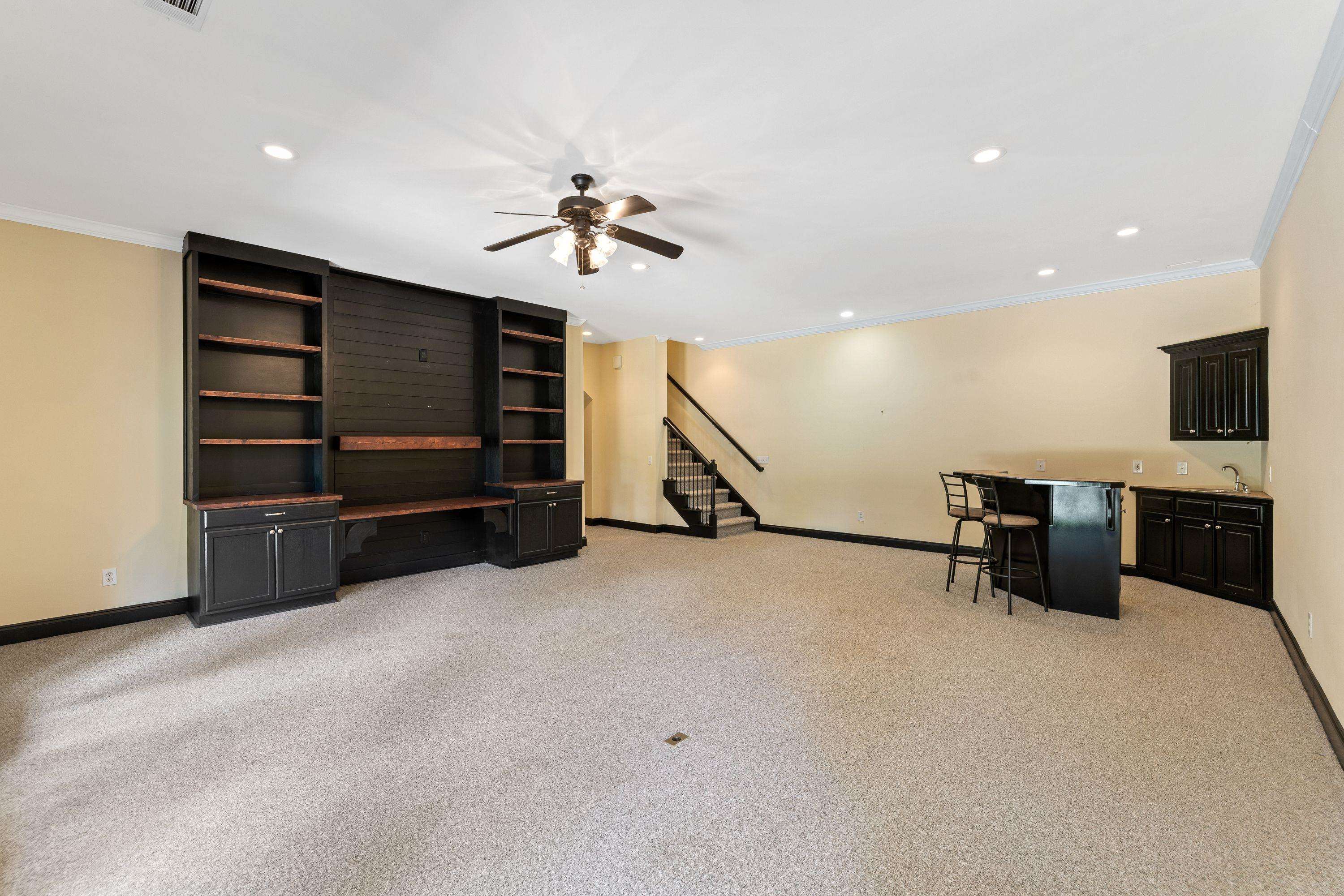 1091 CARNOUSTIE DRIVE