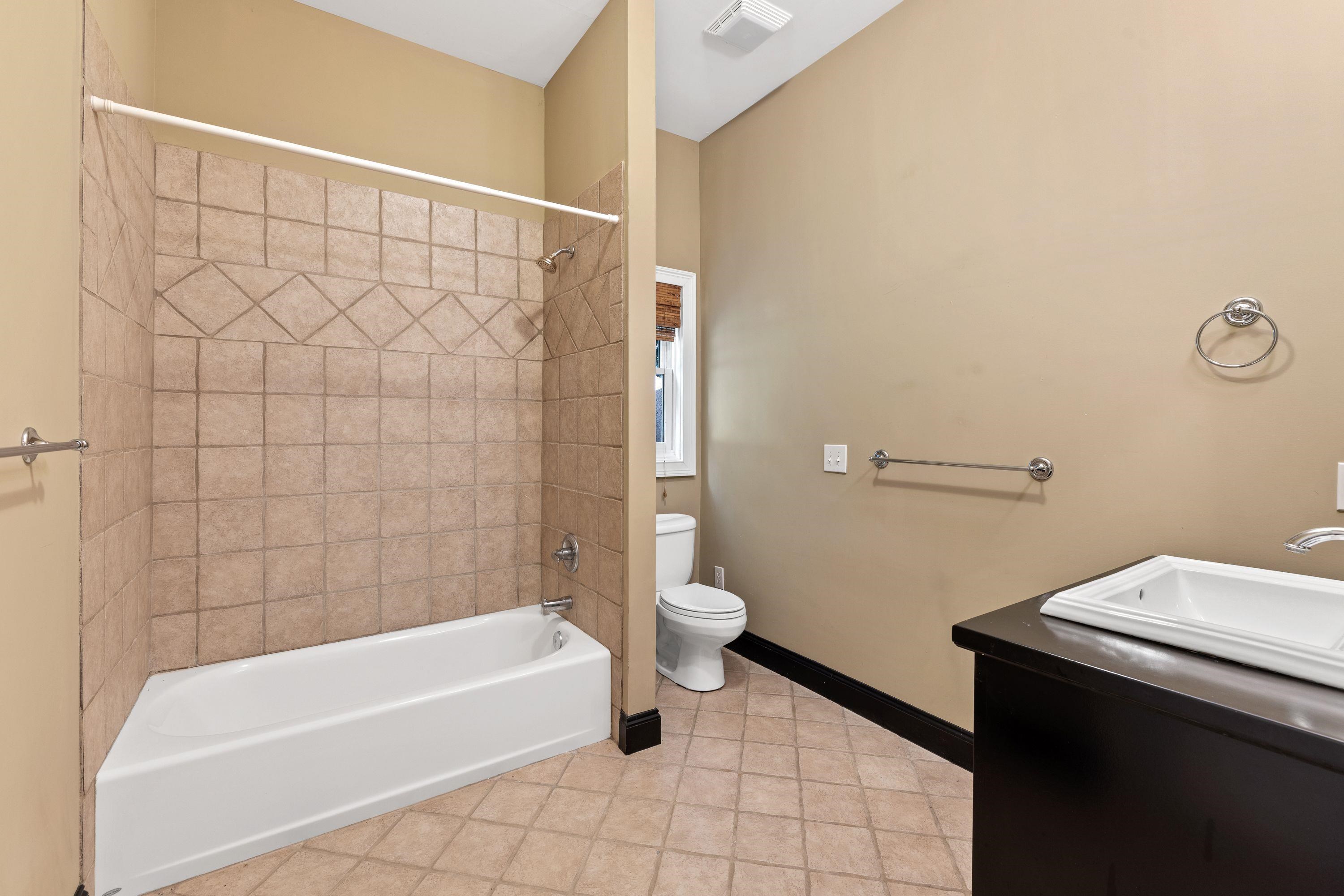 1091 CARNOUSTIE DRIVE
