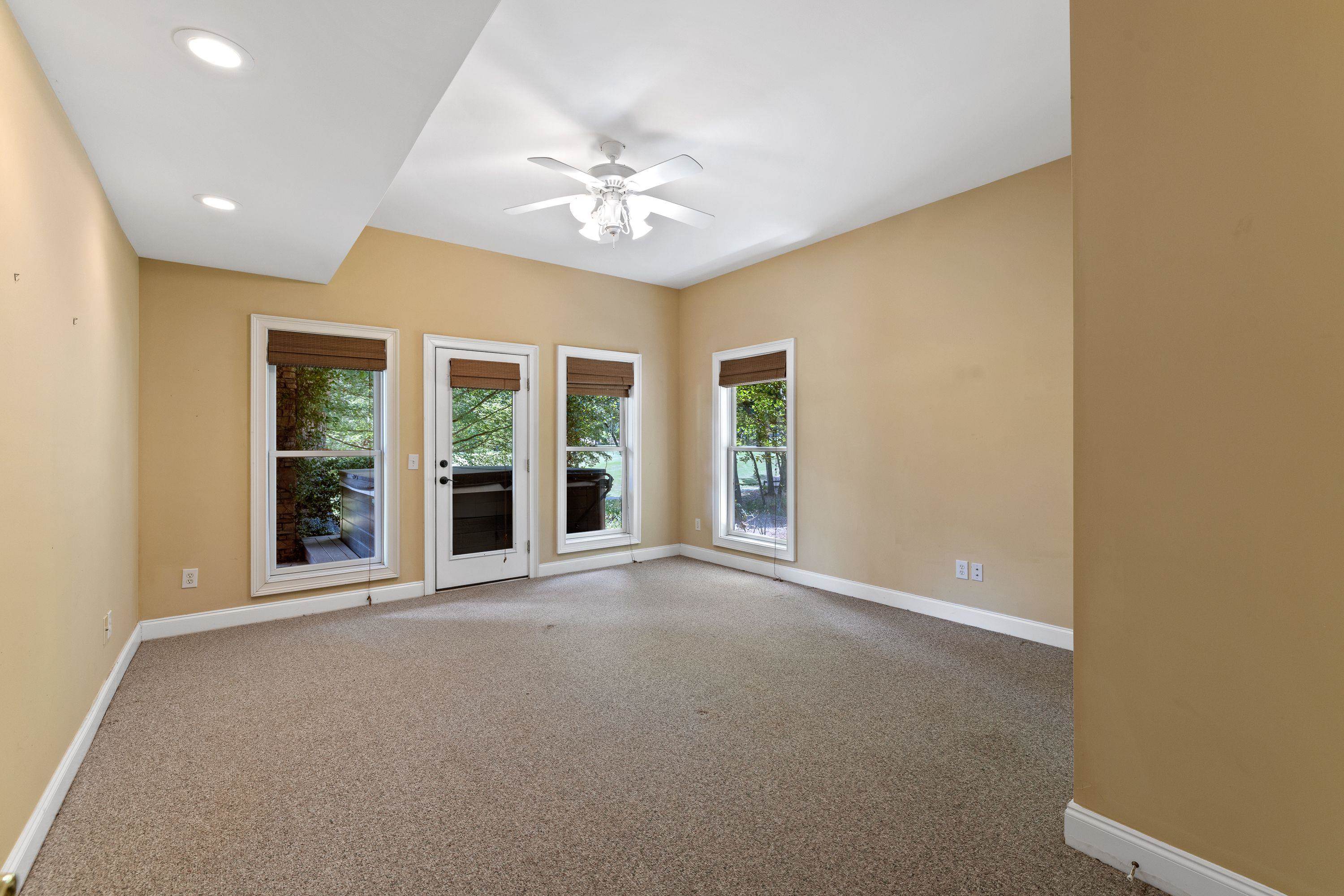 1091 CARNOUSTIE DRIVE