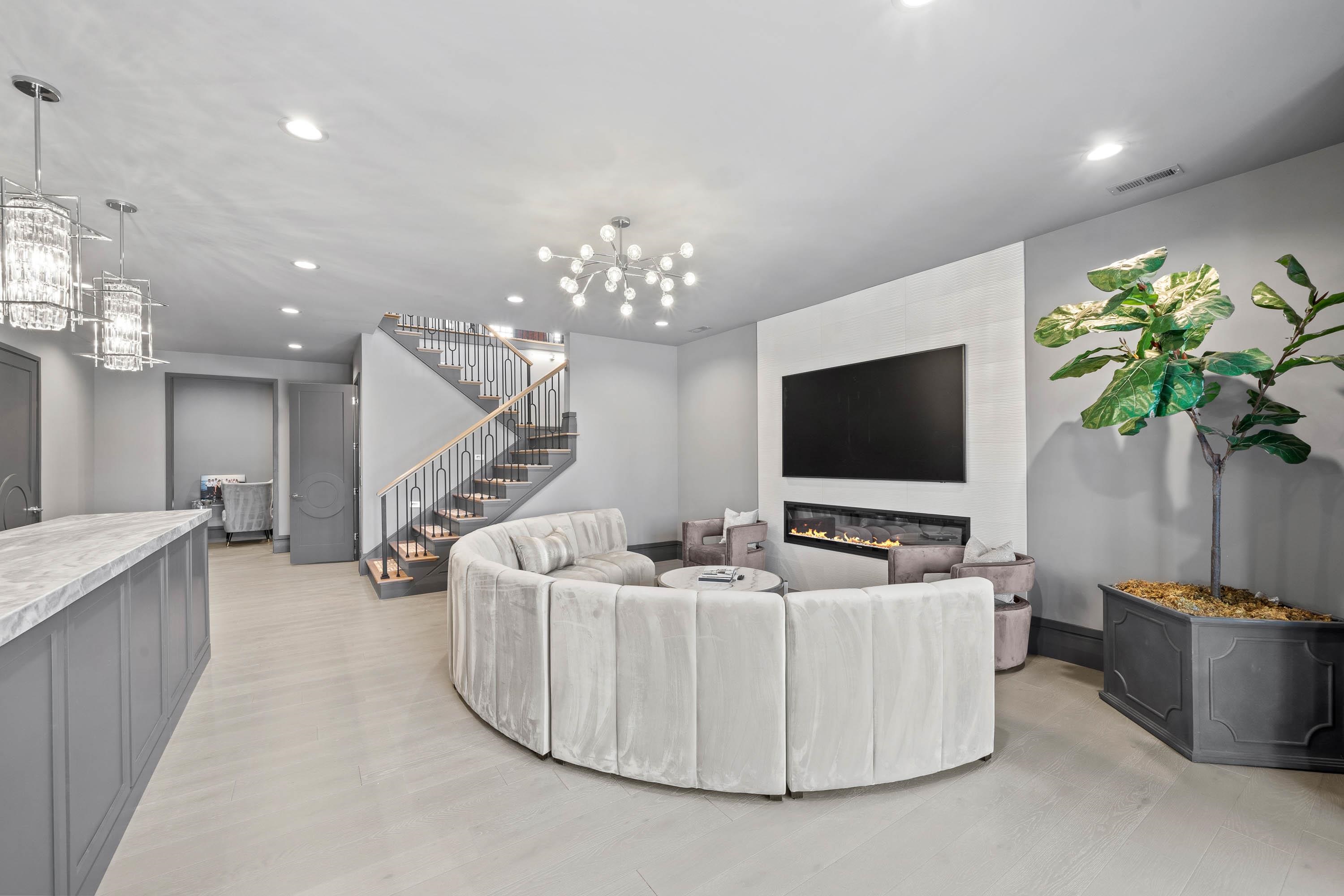 1011 TUGGLE CREEK