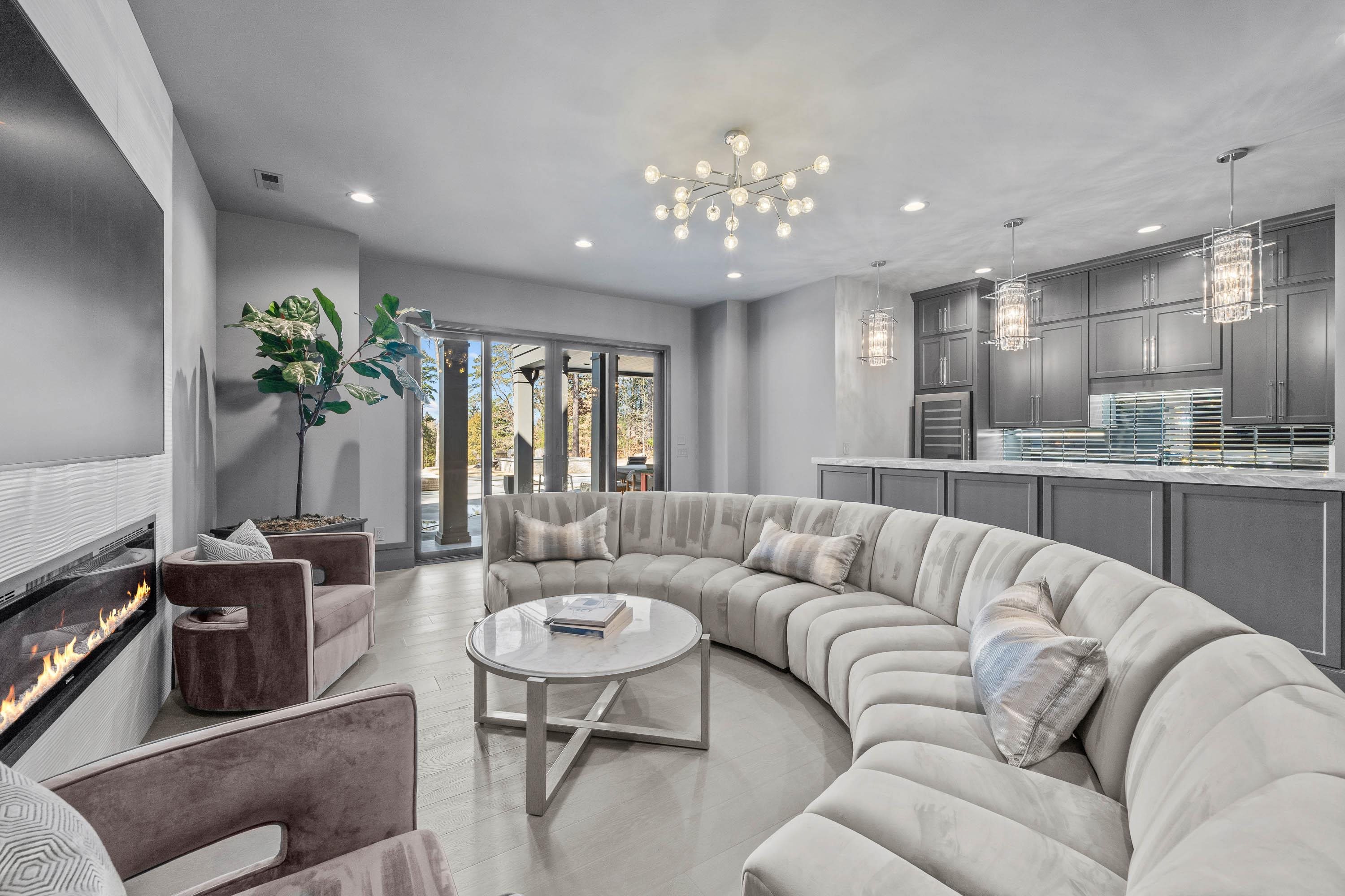1011 TUGGLE CREEK