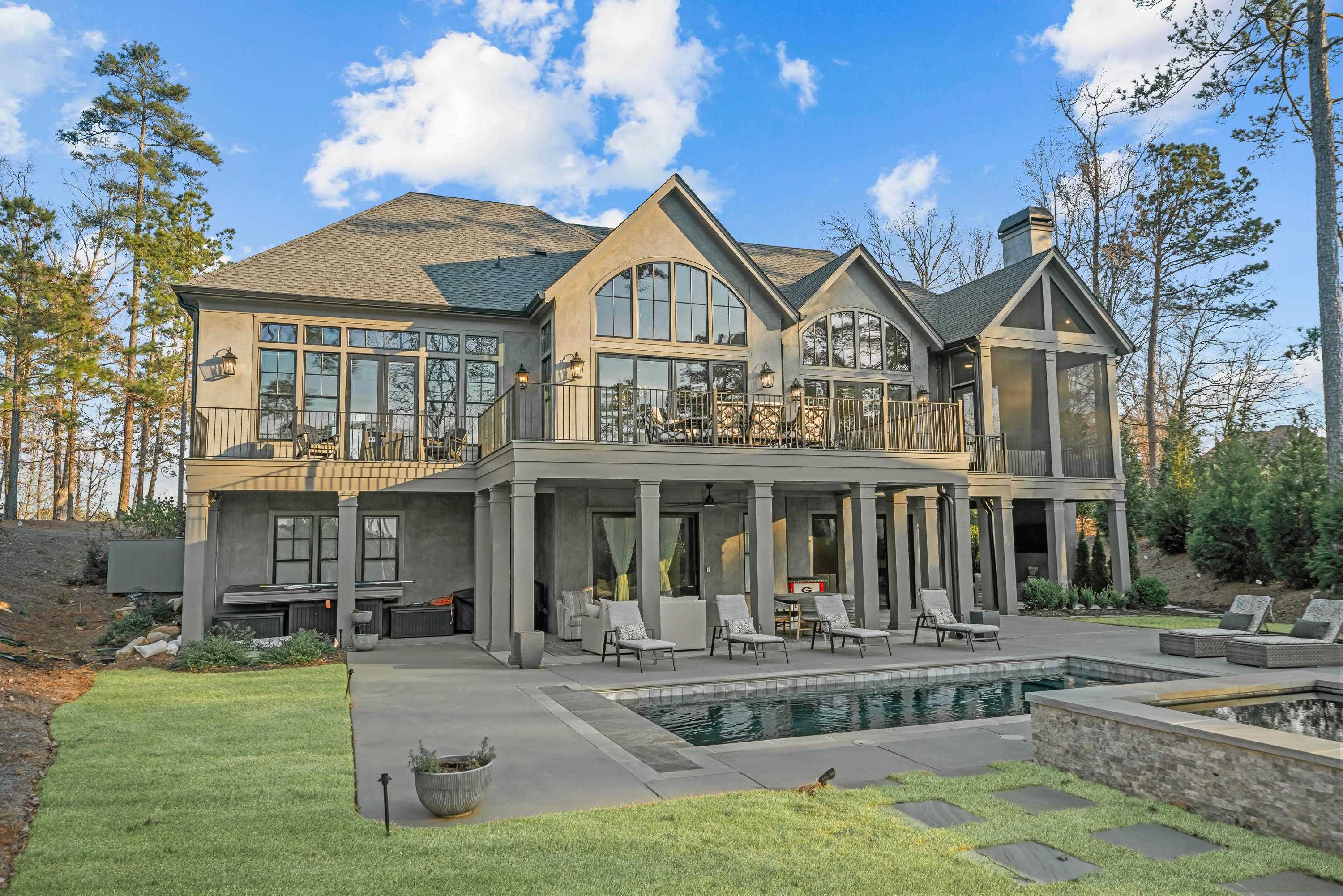 1011 TUGGLE CREEK