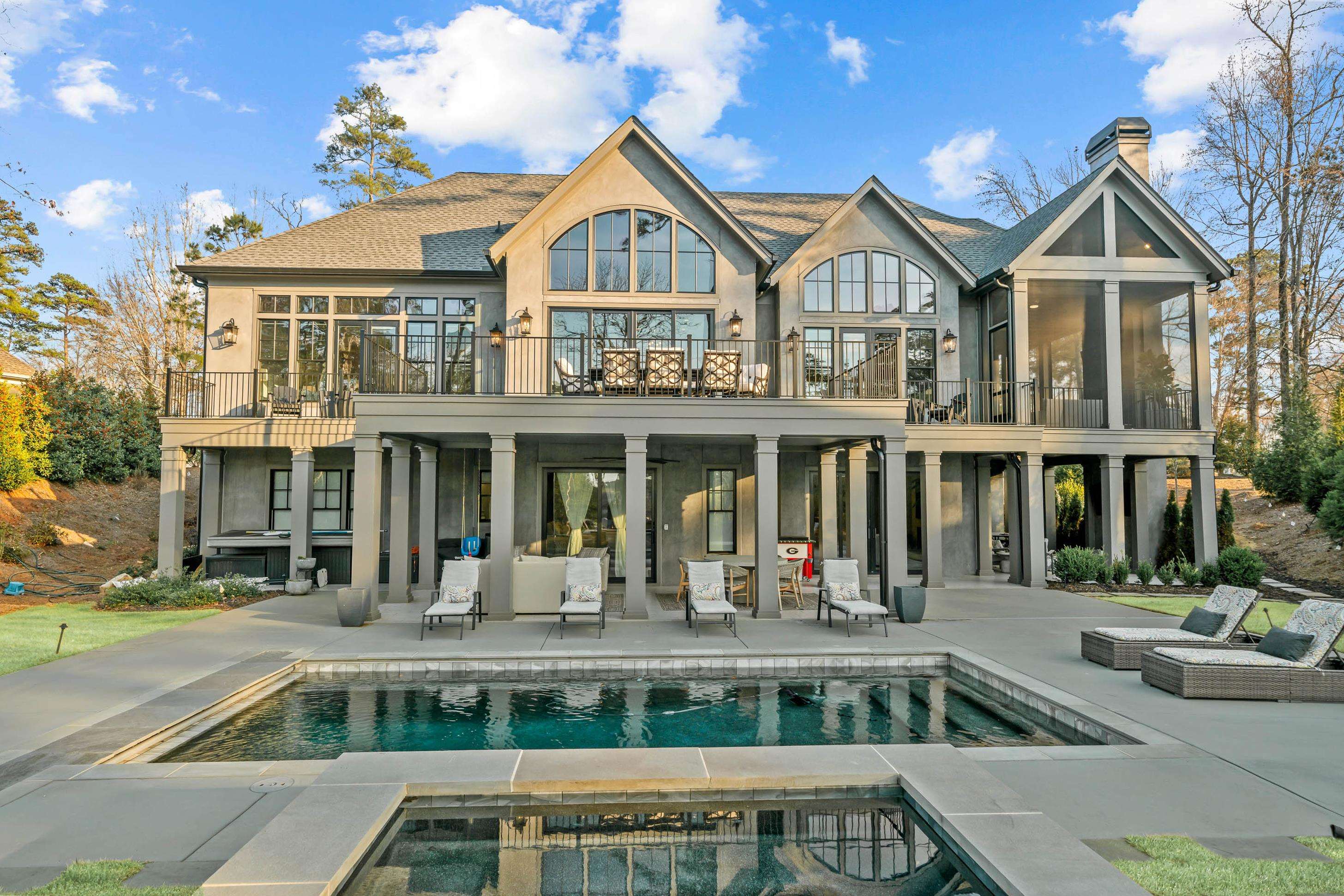 1011 TUGGLE CREEK