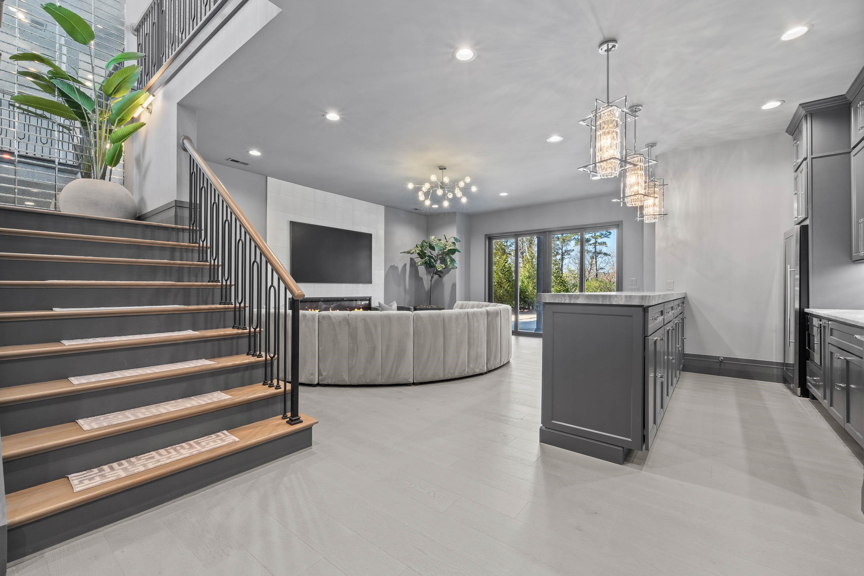 1011 TUGGLE CREEK