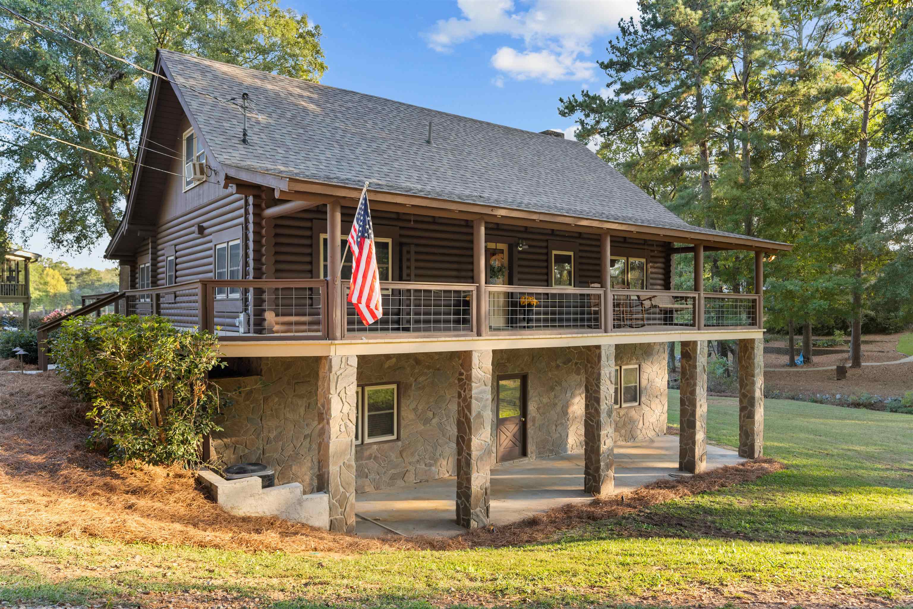 224 LOCH WAY