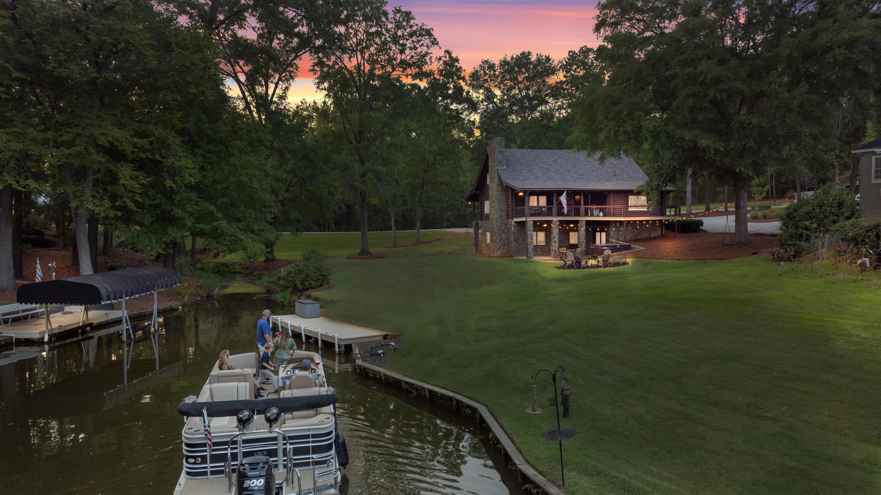 224 LOCH WAY