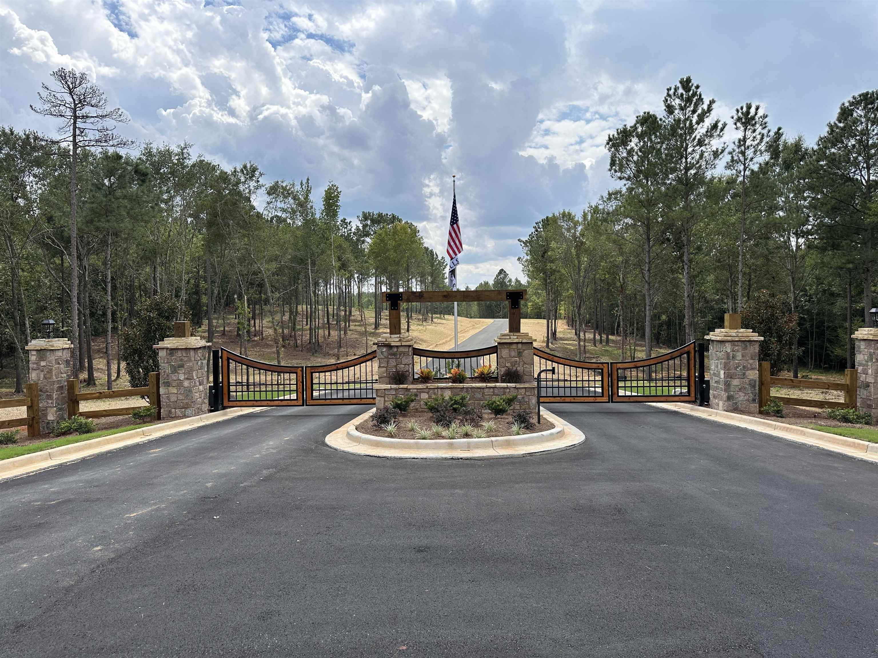 401 WHITE OAK COVE # 61