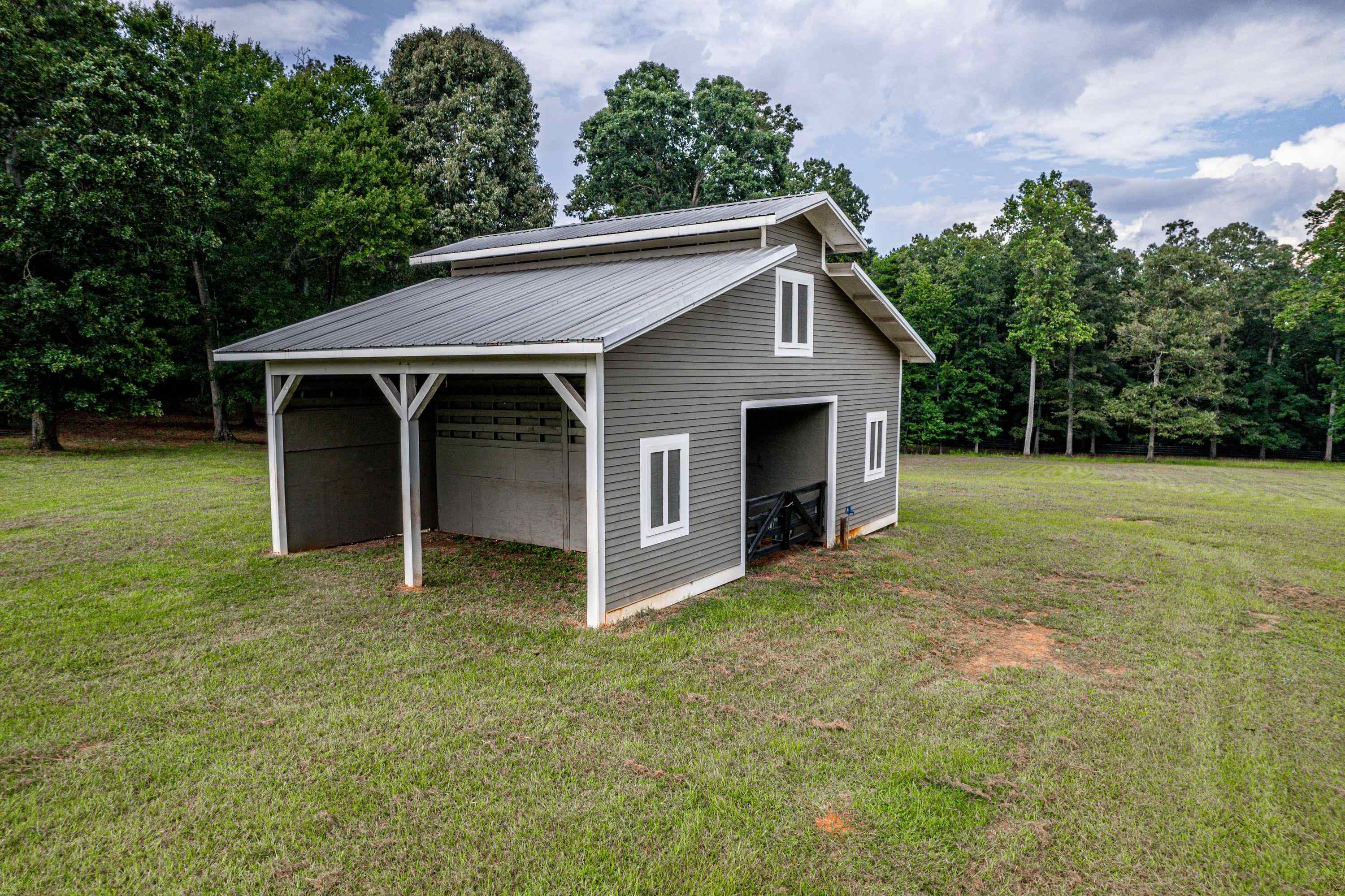 108 WALKING HORSE LANE