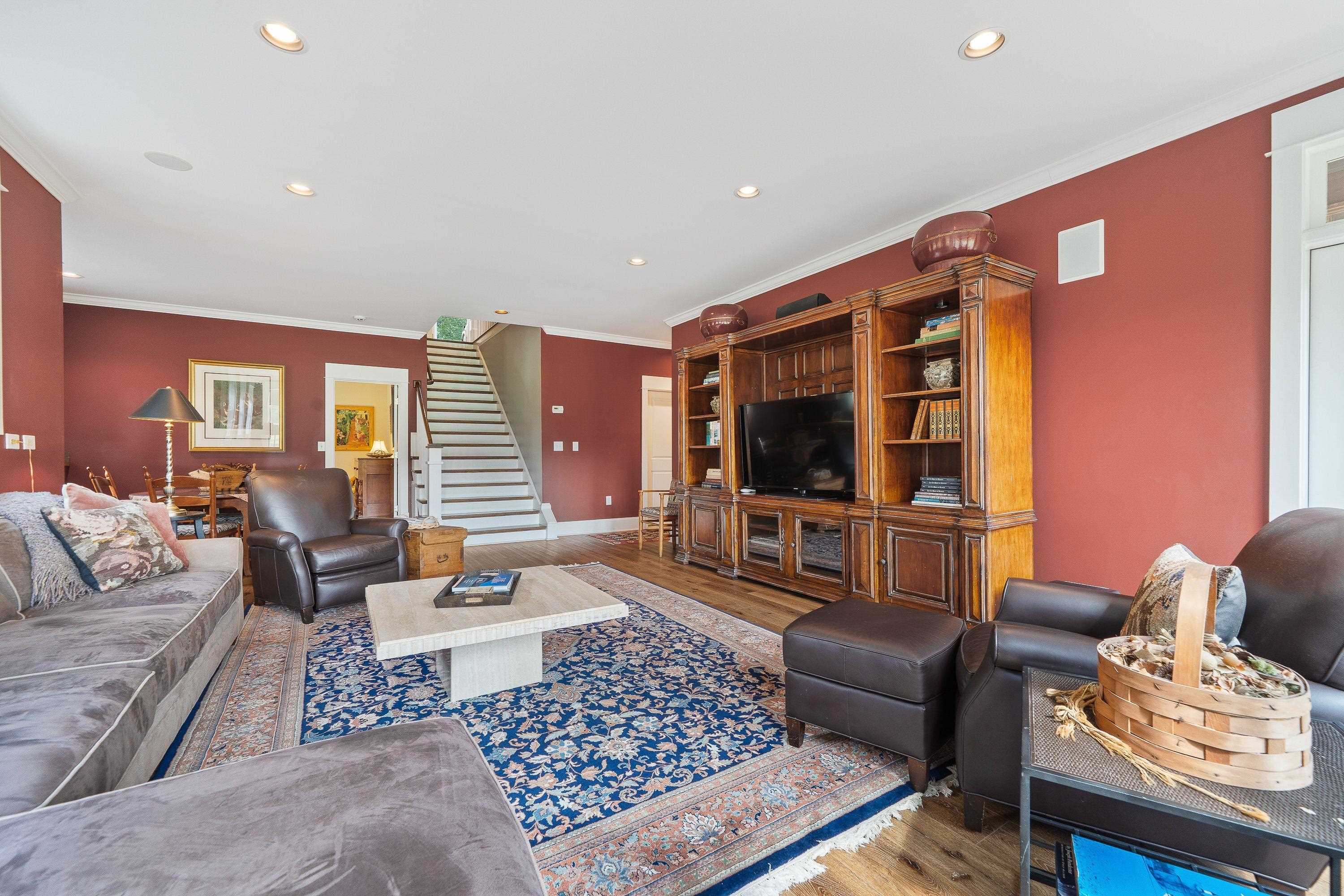 108 WALKING HORSE LANE