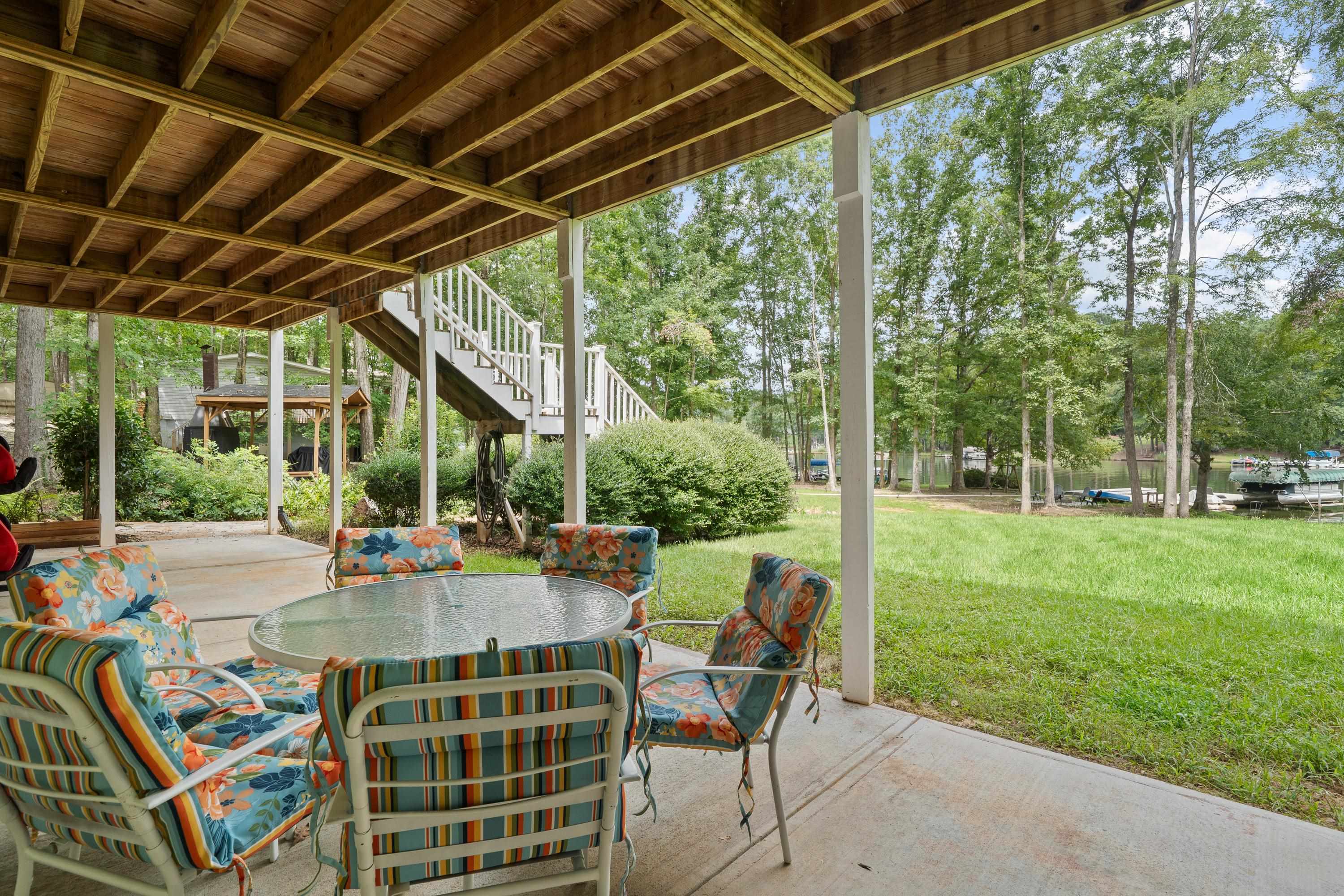 536 RIVERLAKE DRIVE