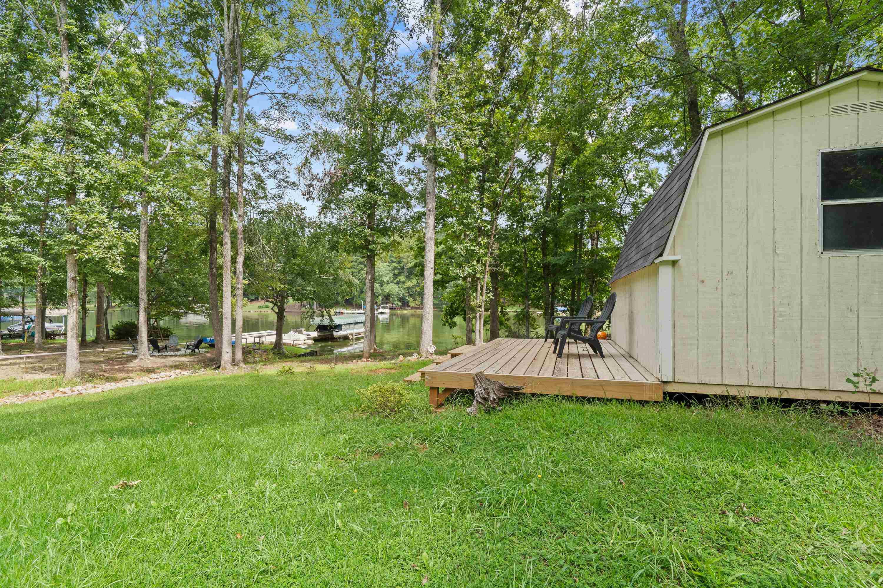 536 RIVERLAKE DRIVE