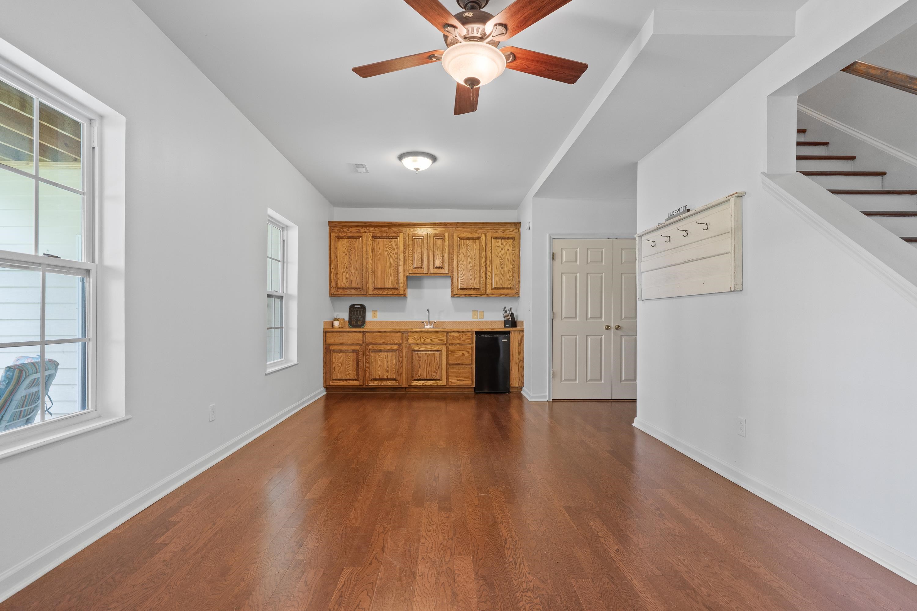 536 RIVERLAKE DRIVE