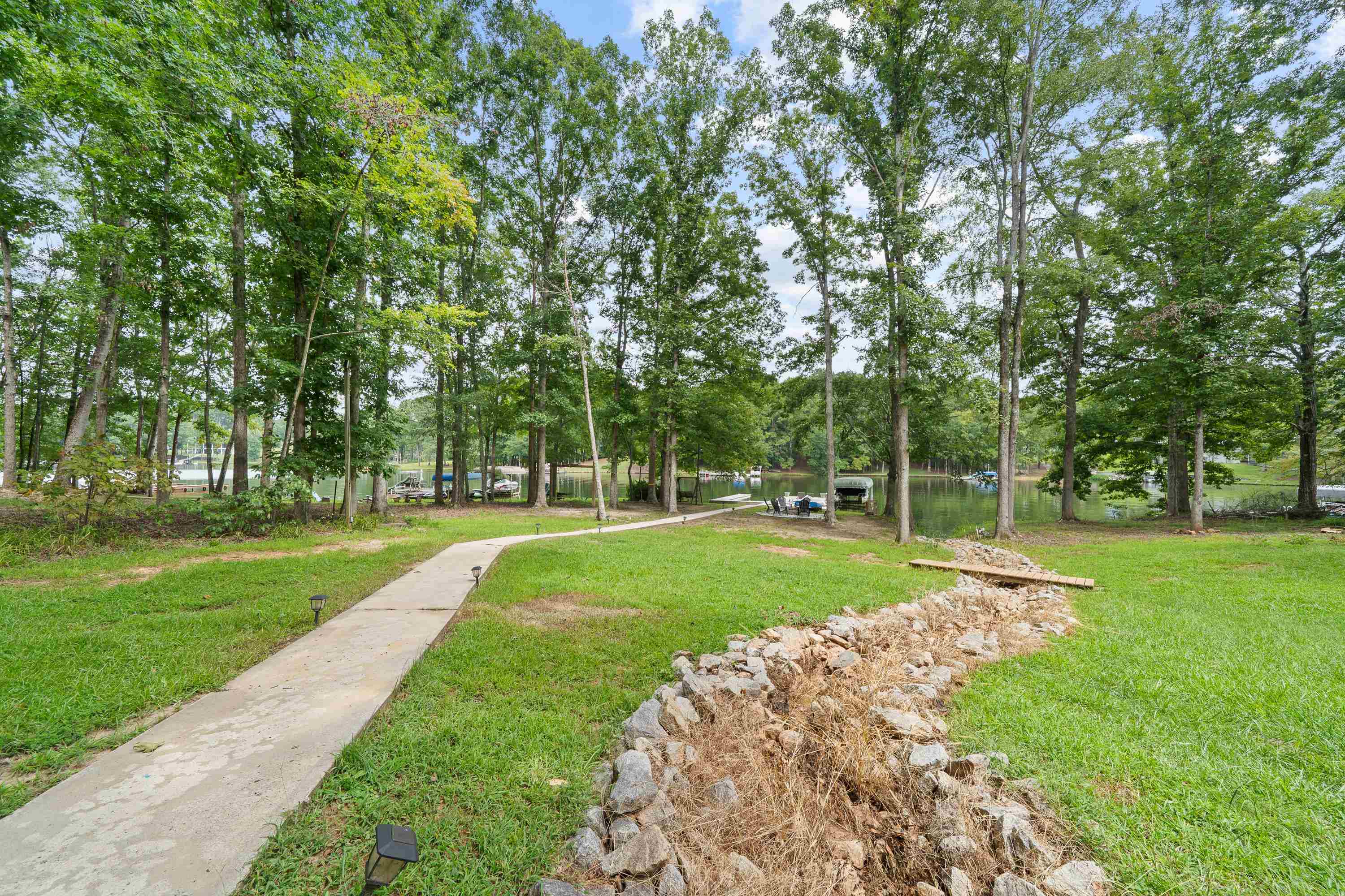 536 RIVERLAKE DRIVE