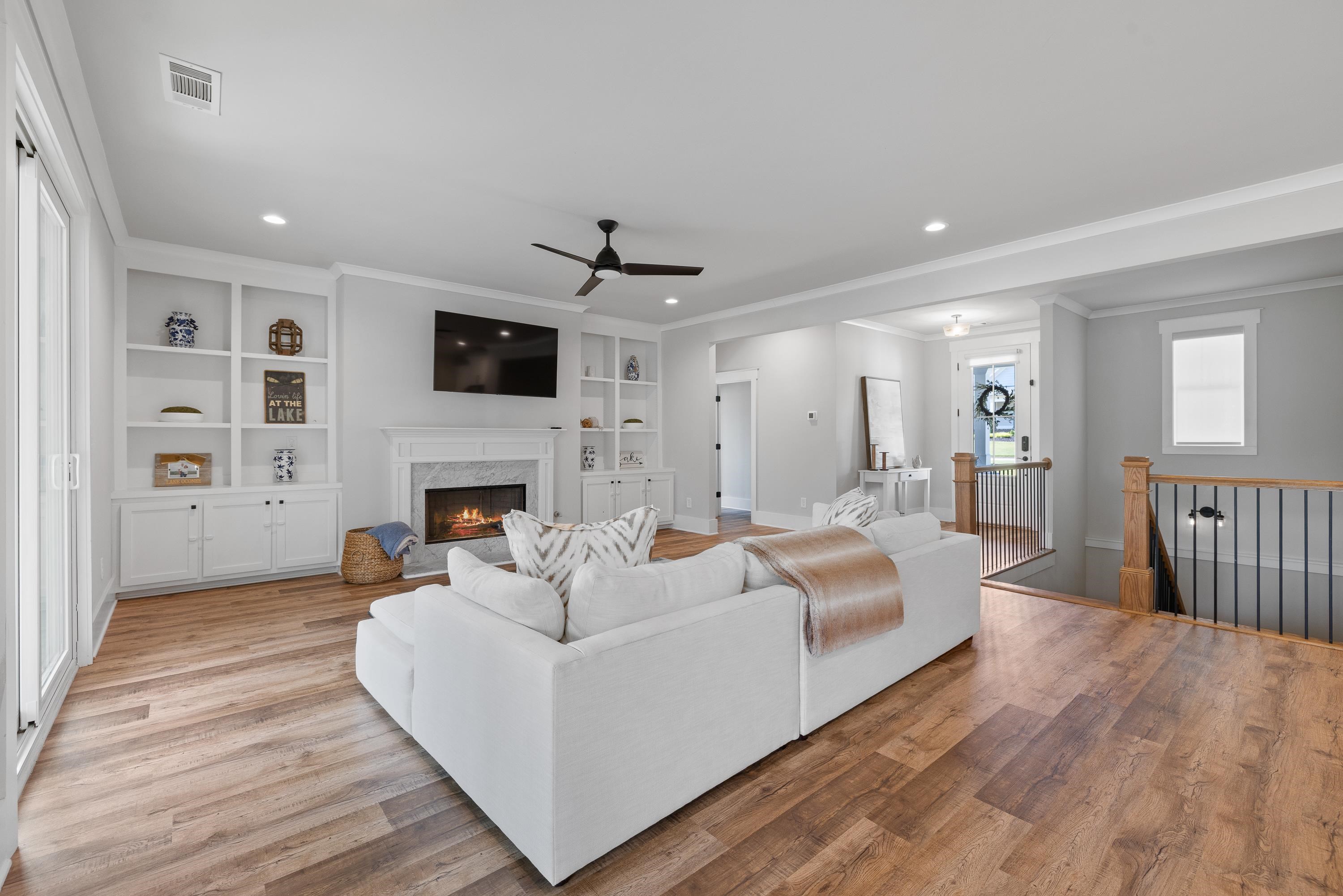 1140 HIDDEN HILLS CIRCLE