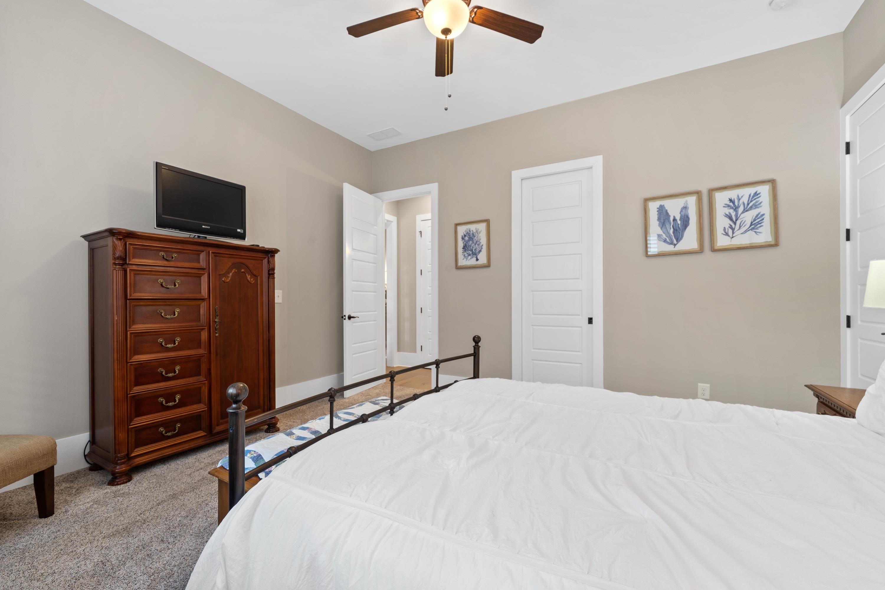 1040 QUAKER RIDGE ROAD