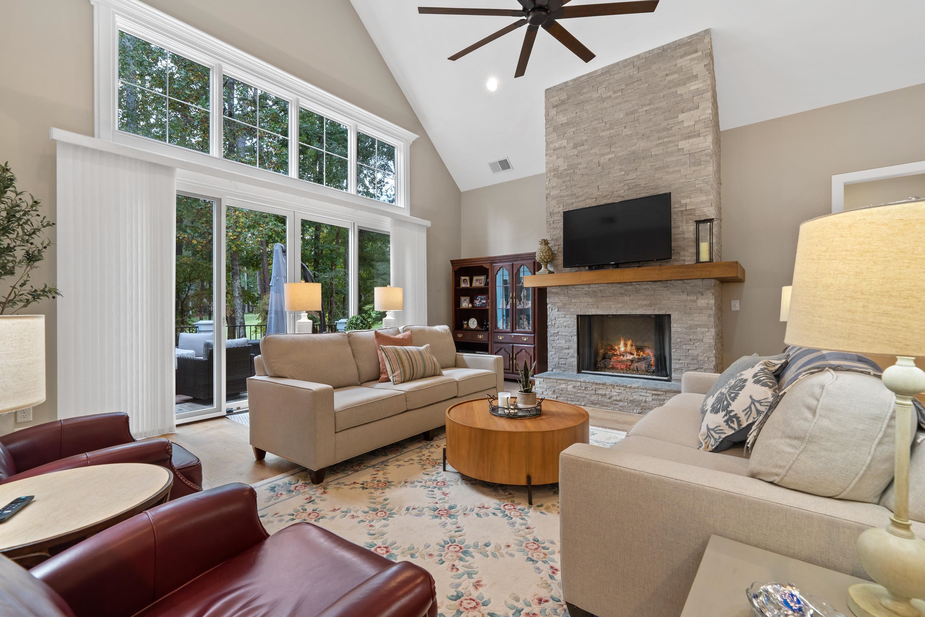 1040 QUAKER RIDGE ROAD