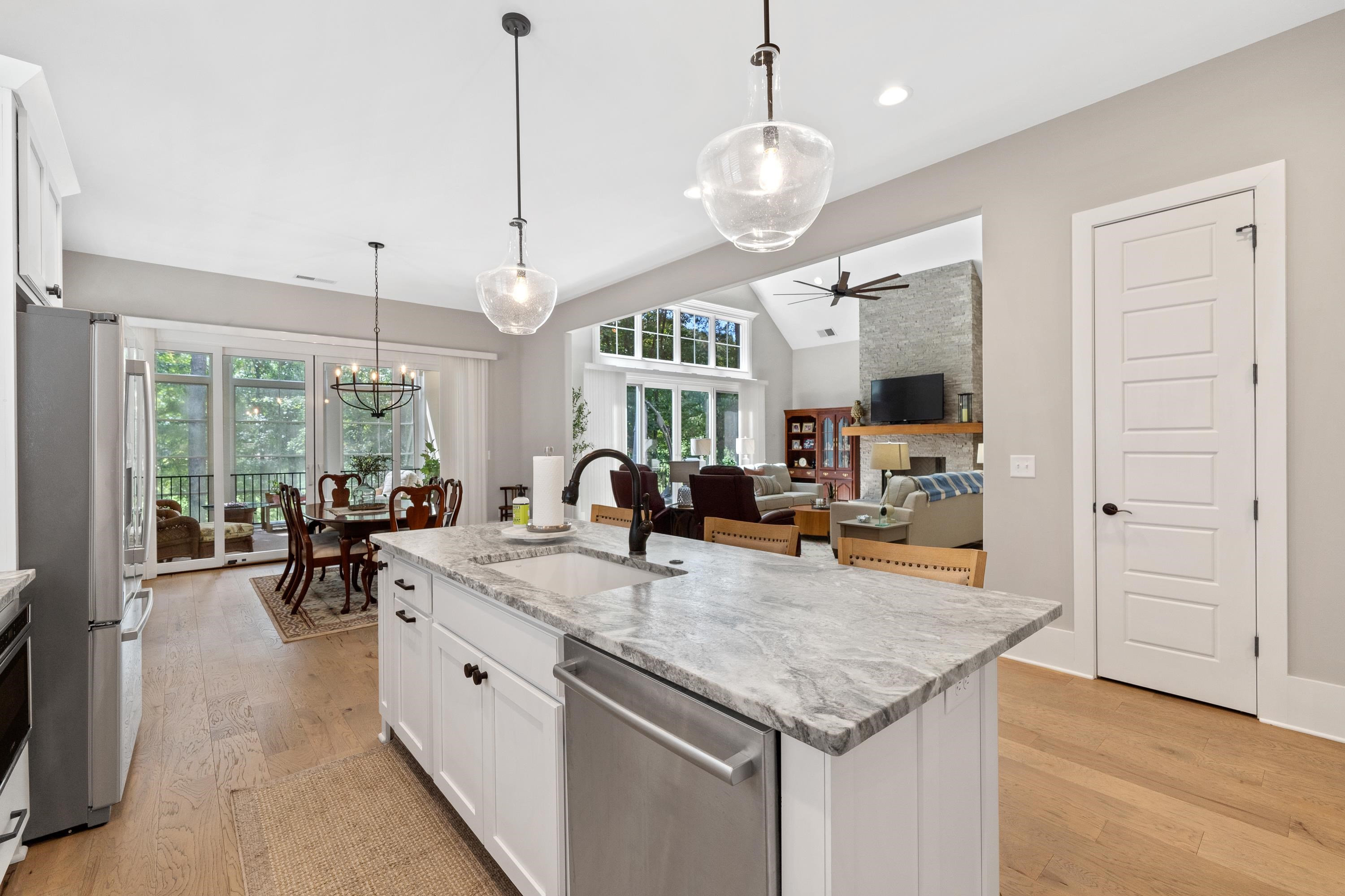 1040 QUAKER RIDGE ROAD